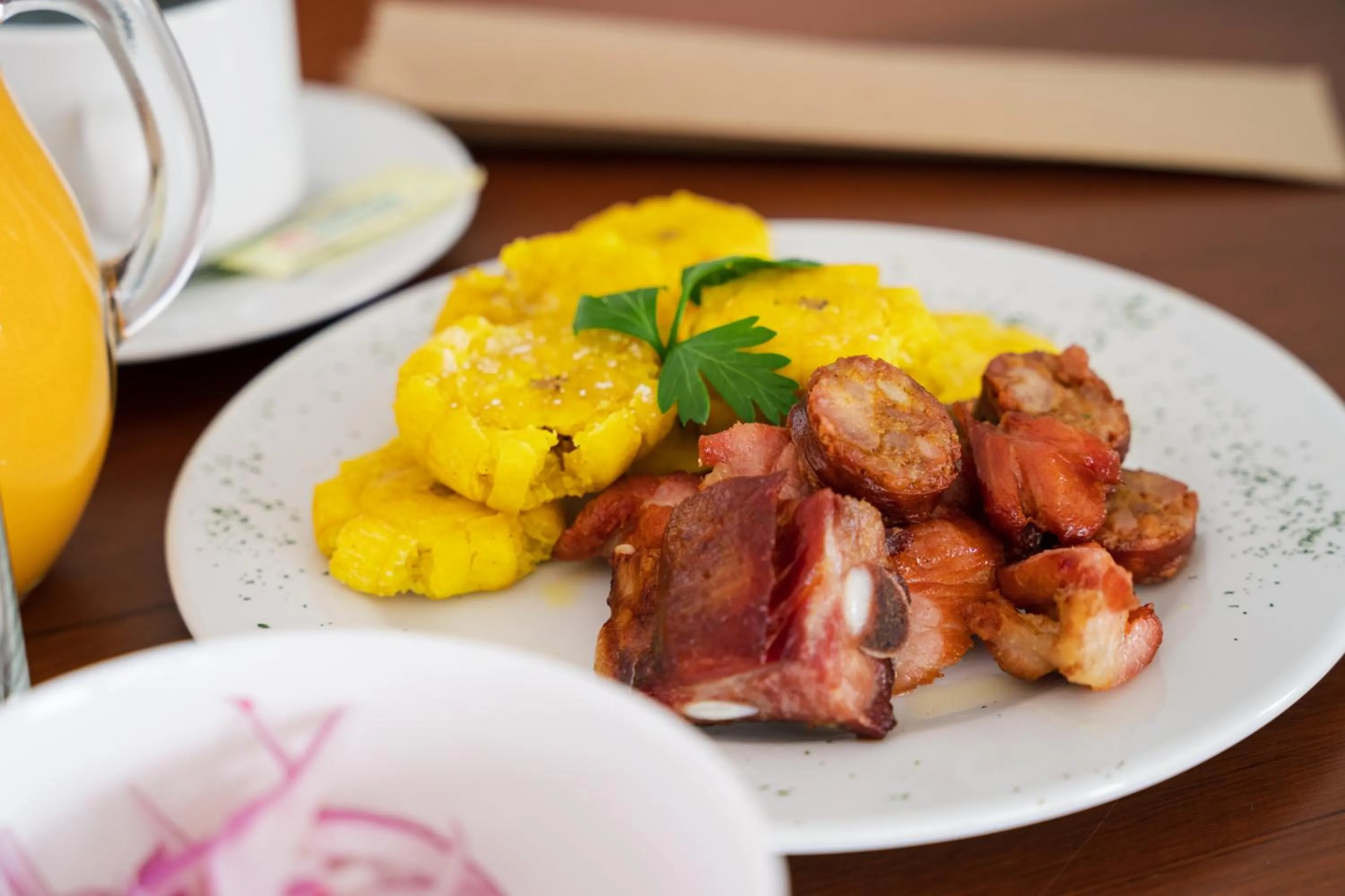 Food and drinks in Rio Cumbaza Hotel