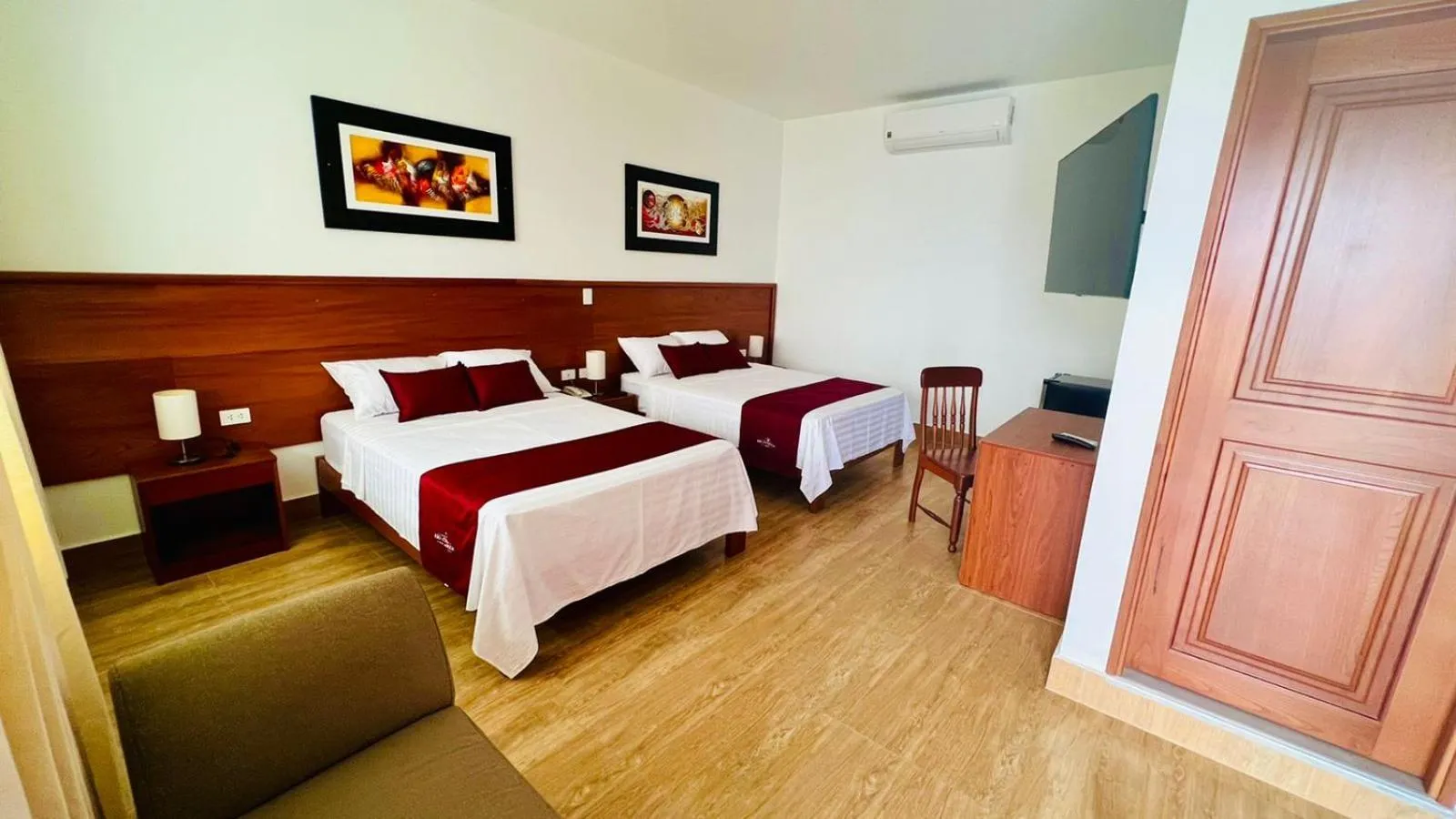 Photo of the whole room, Bed in Rio Cumbaza Hotel