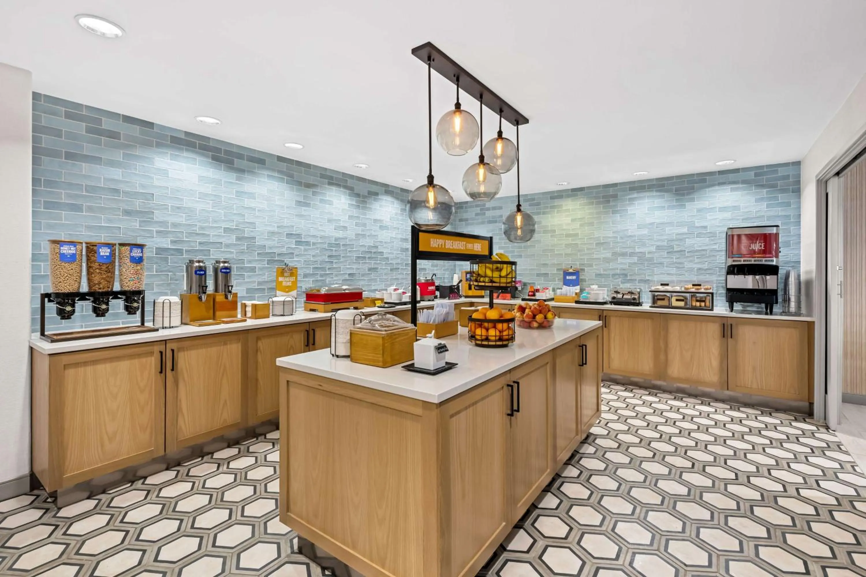 Breakfast in Hampton Inn Morgan Hill