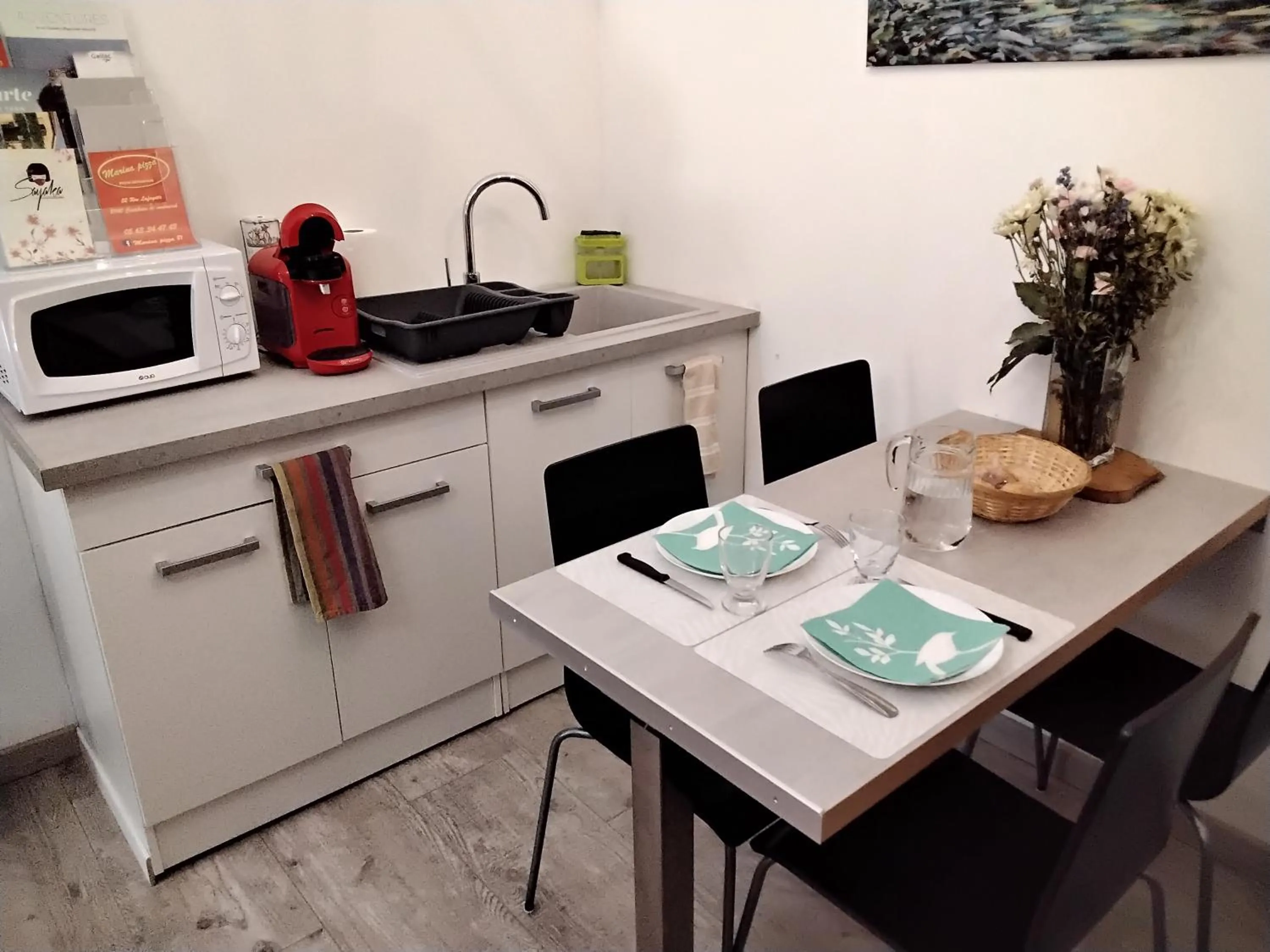 Kitchen or kitchenette in Le violet