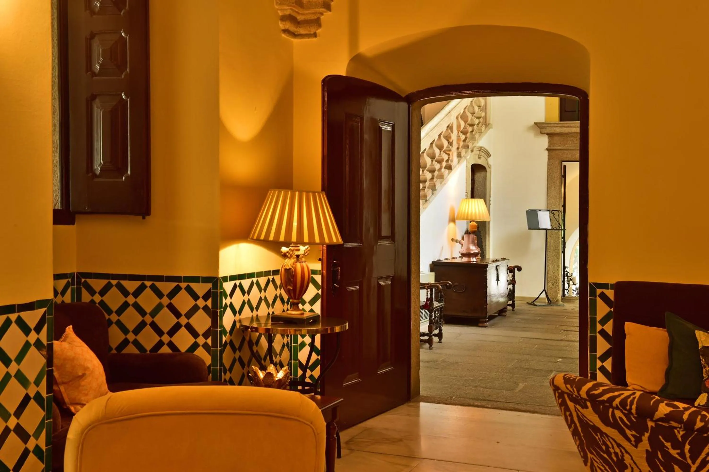 Communal lounge/ TV room in Pousada Convento de Evora