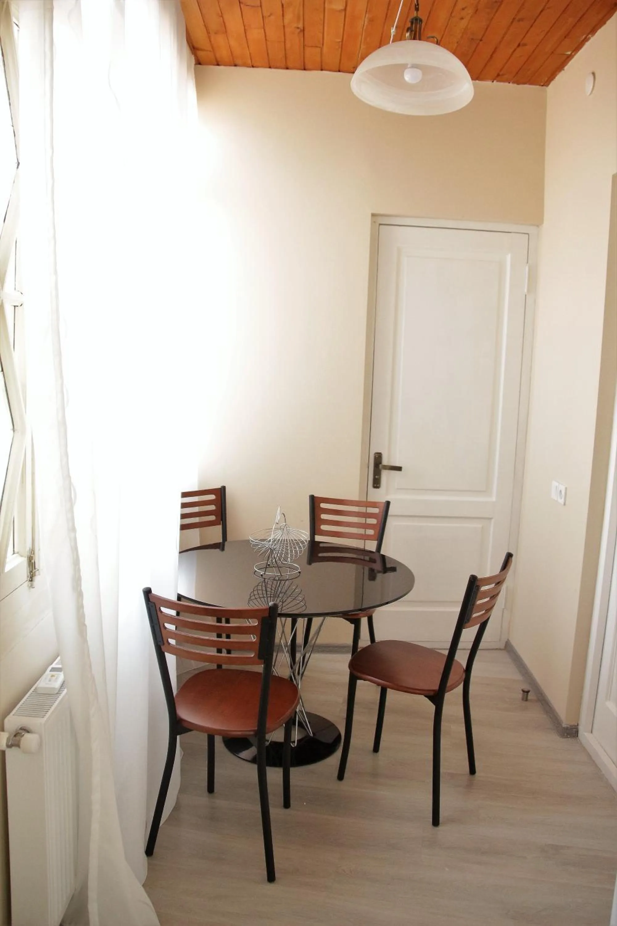 Dining area in M & L Old Tbilisi