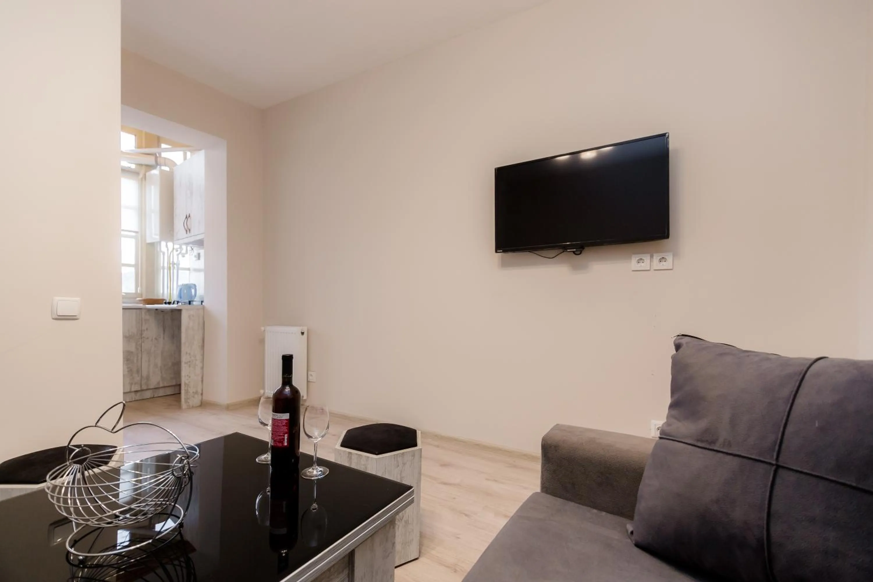 Photo of the whole room in M & L Old Tbilisi