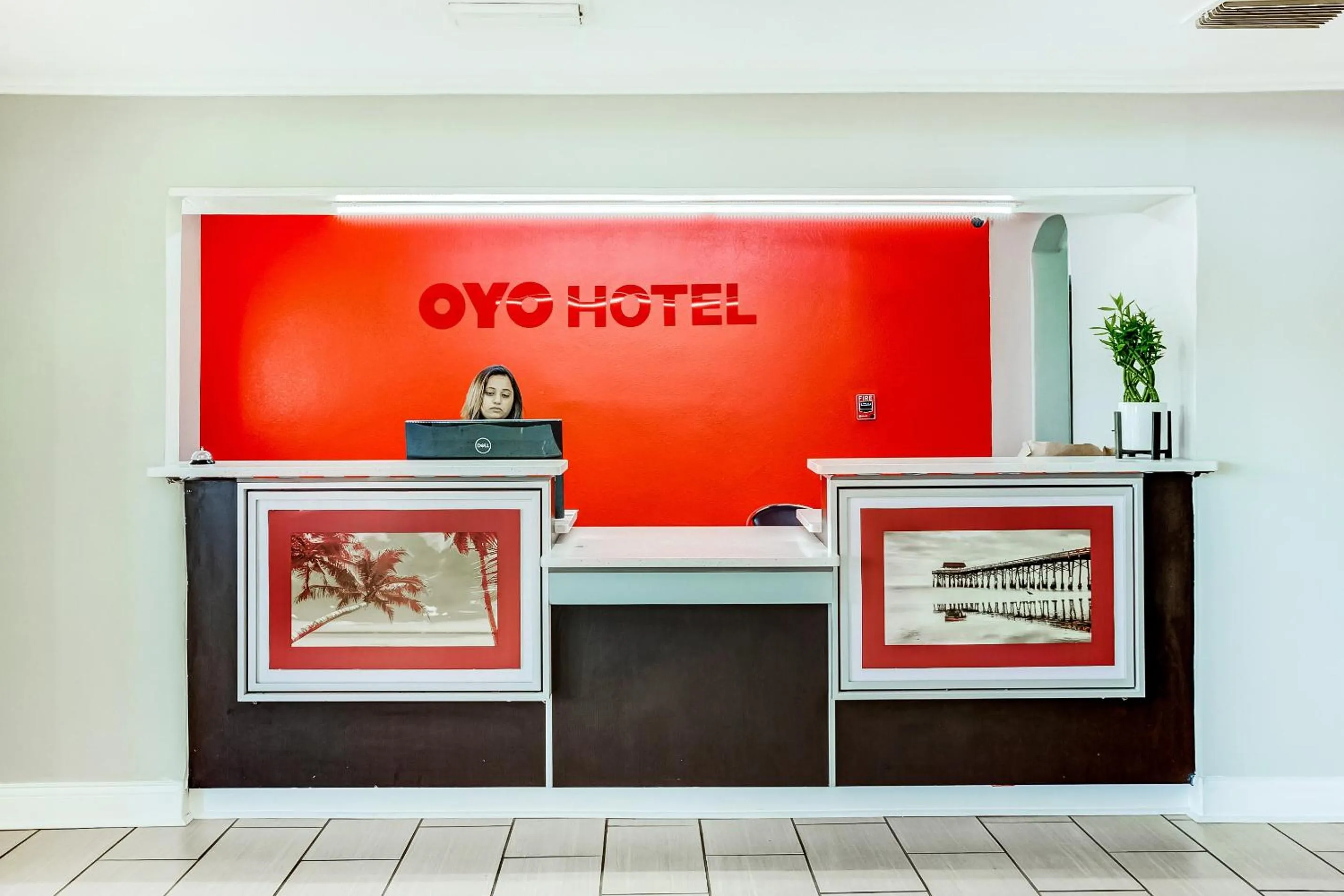 Lobby or reception in OYO Hotel Tyler Northwest Mineola Hwy