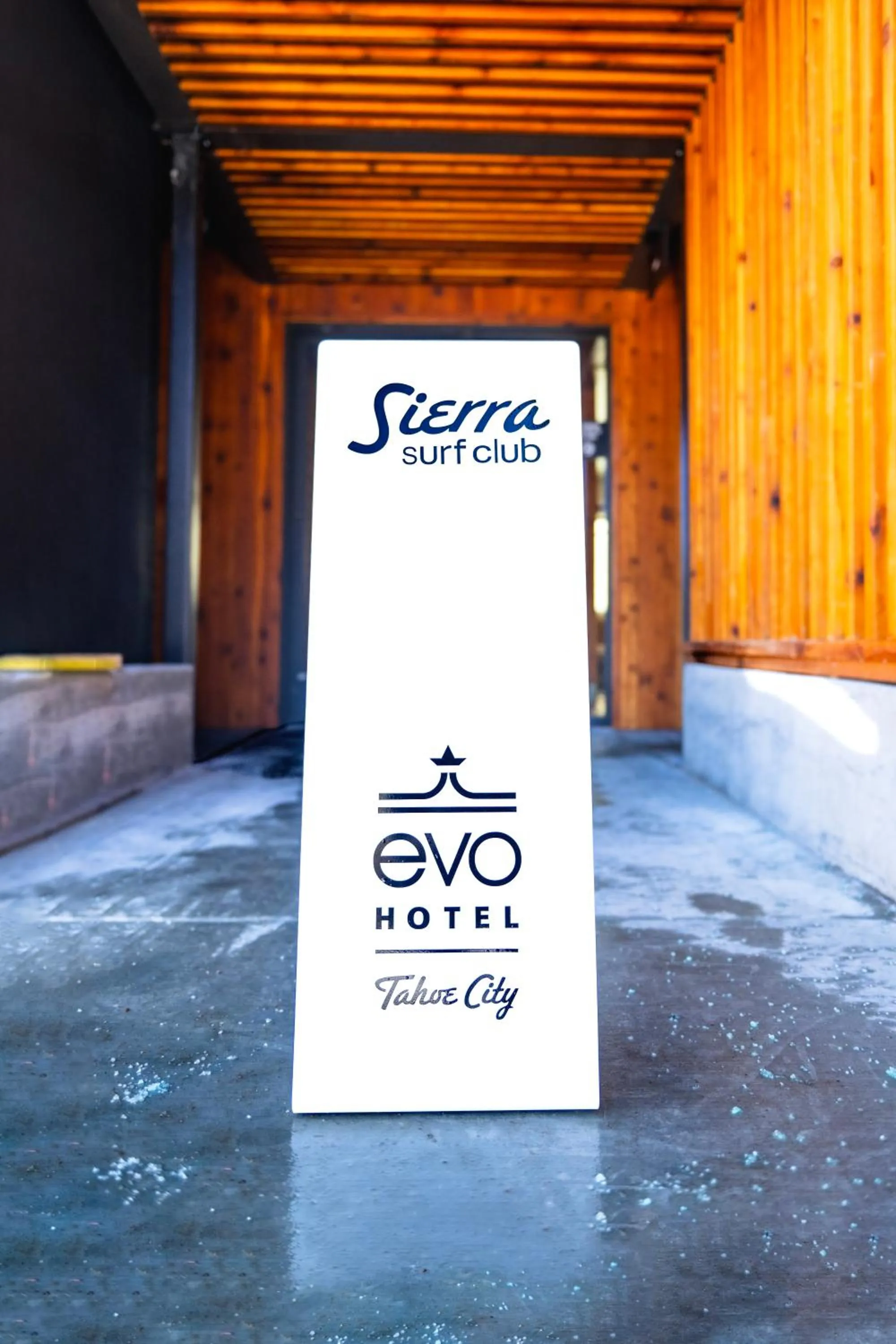 Restaurant/places to eat in evo Hotel Tahoe City