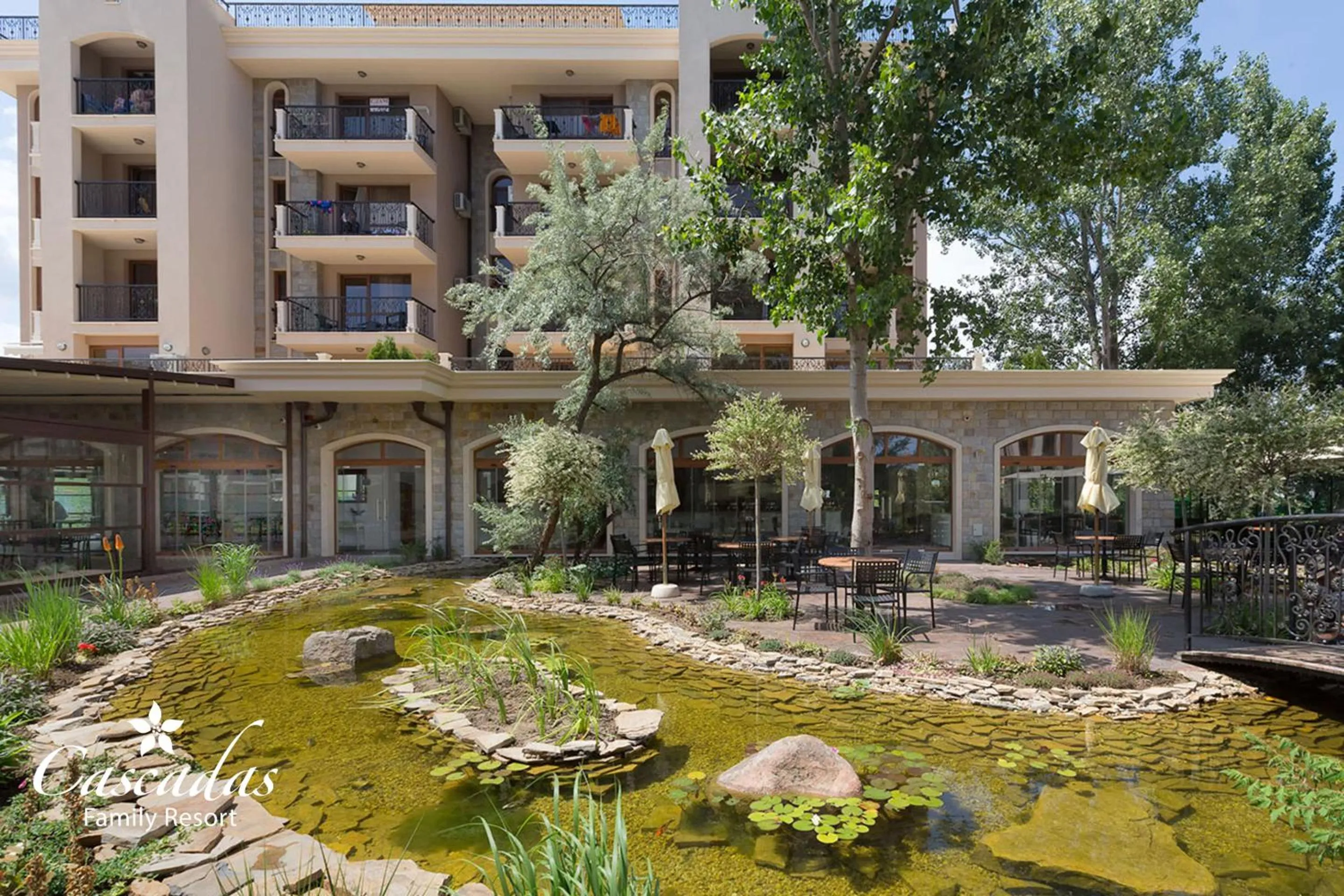 Restaurant/places to eat in Cascadas Family Resort