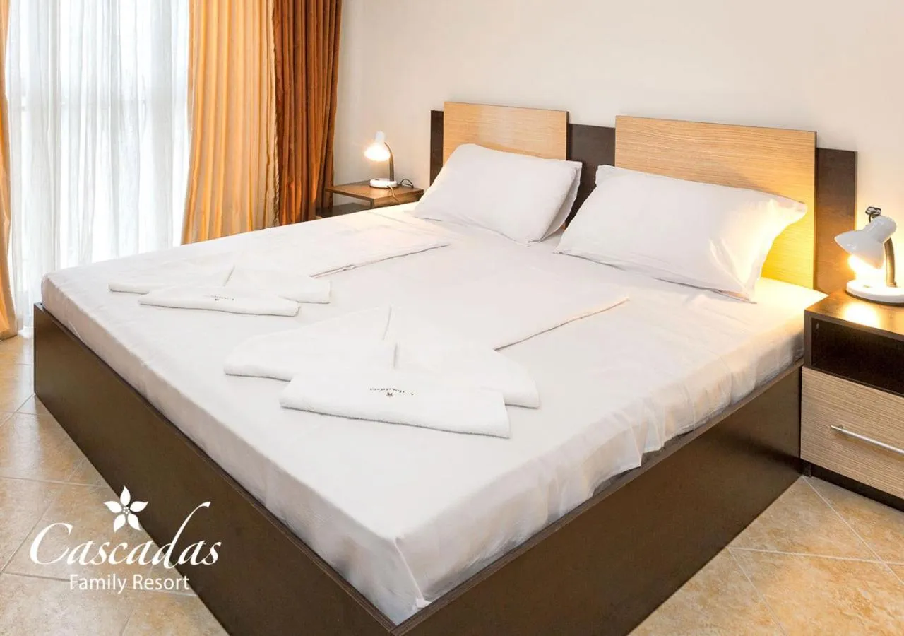 Bed in Cascadas Family Resort