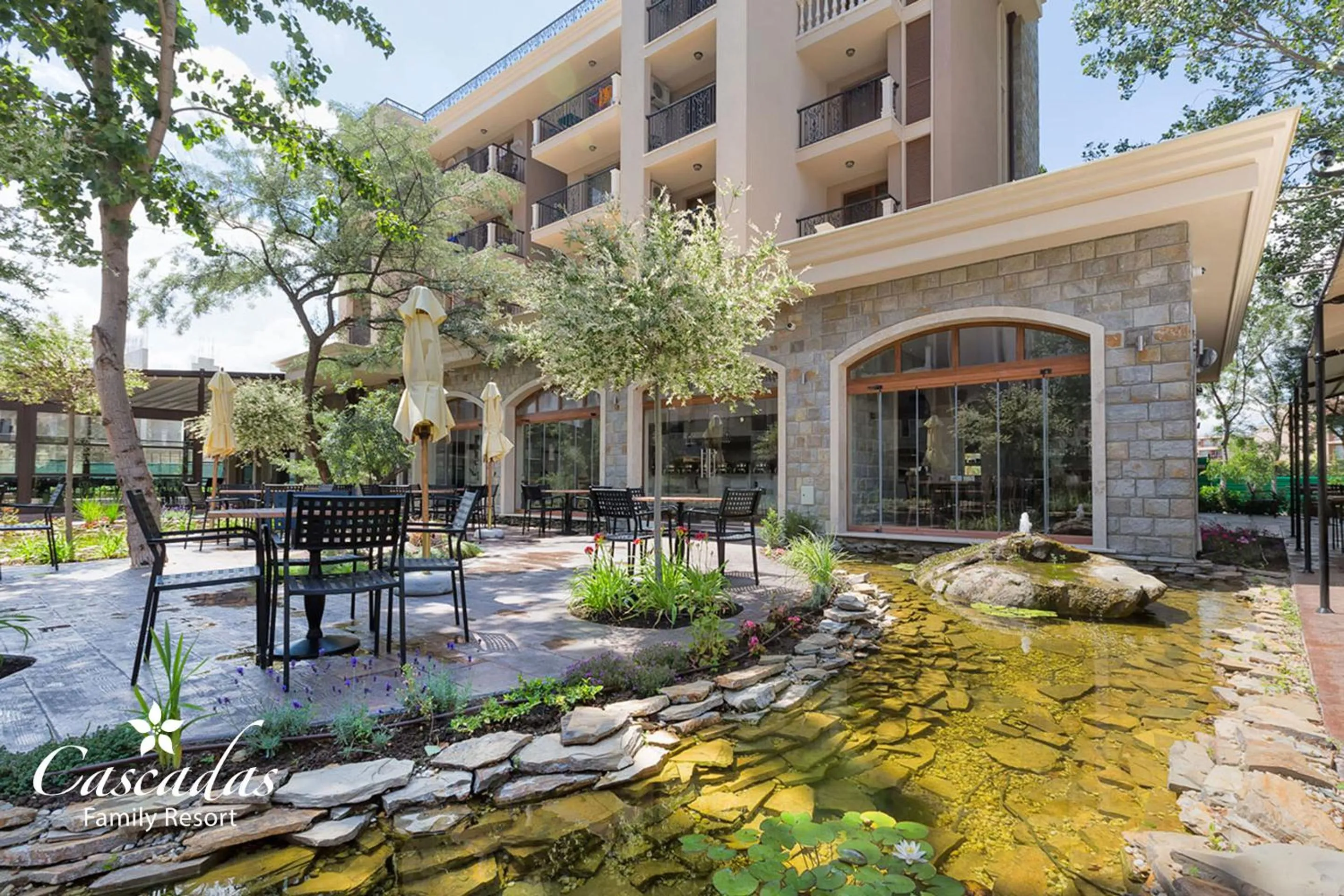 Restaurant/places to eat in Cascadas Family Resort