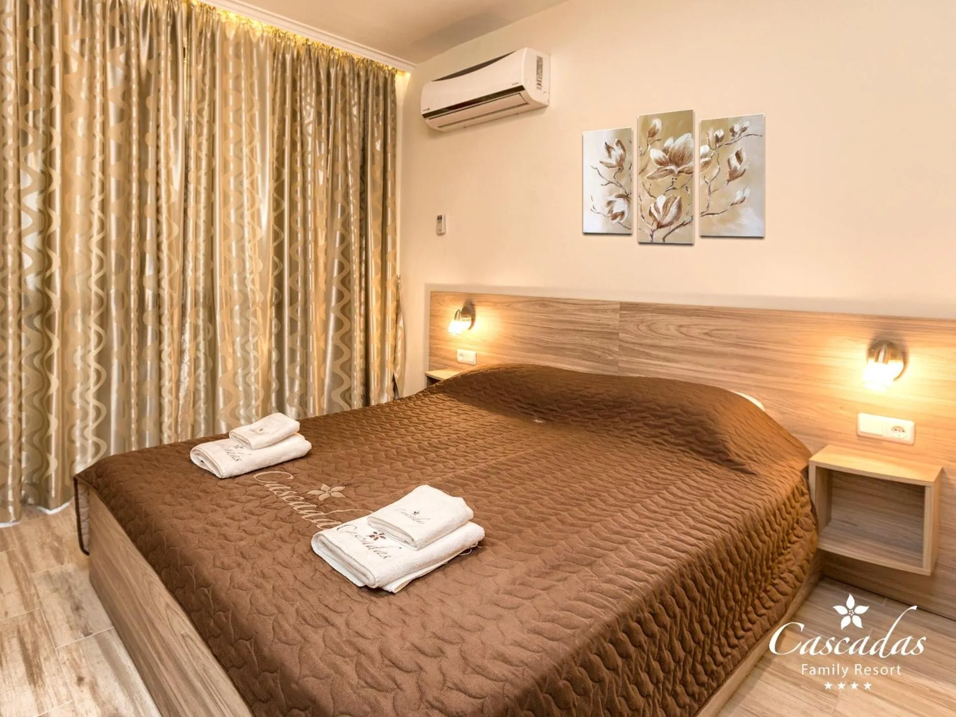 Bedroom, Bed in Cascadas Family Resort