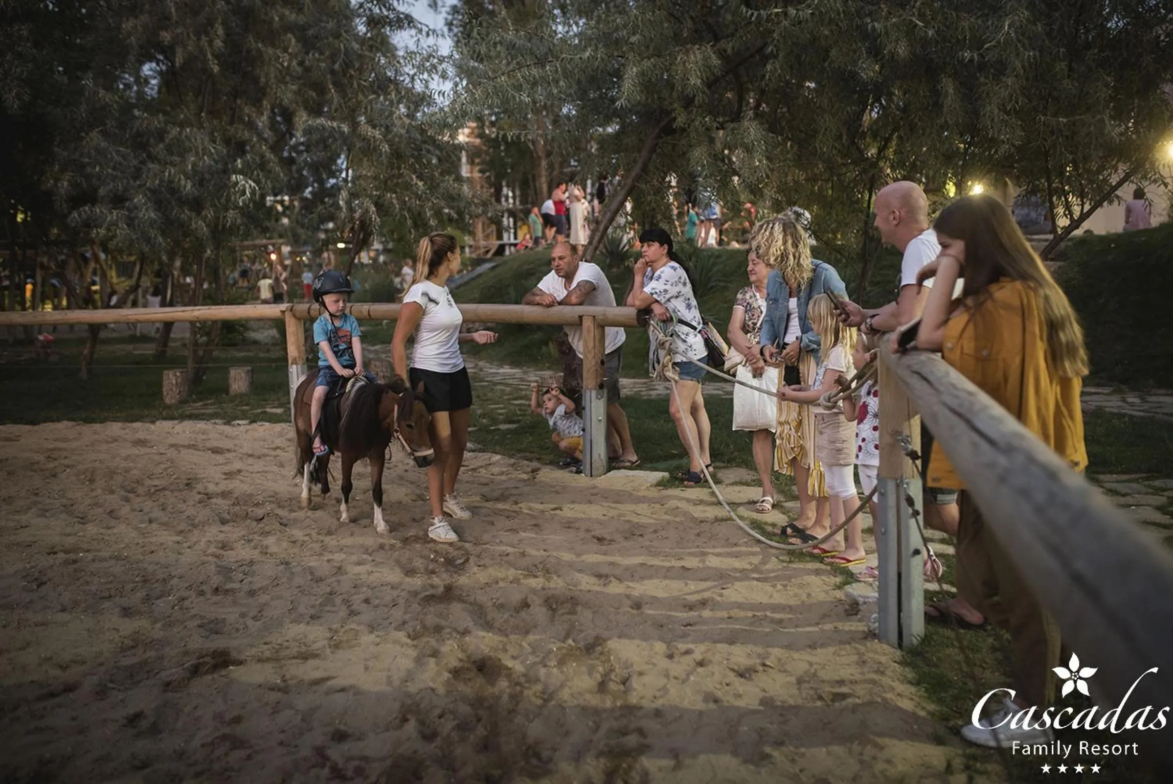 Horse-riding in Cascadas Family Resort