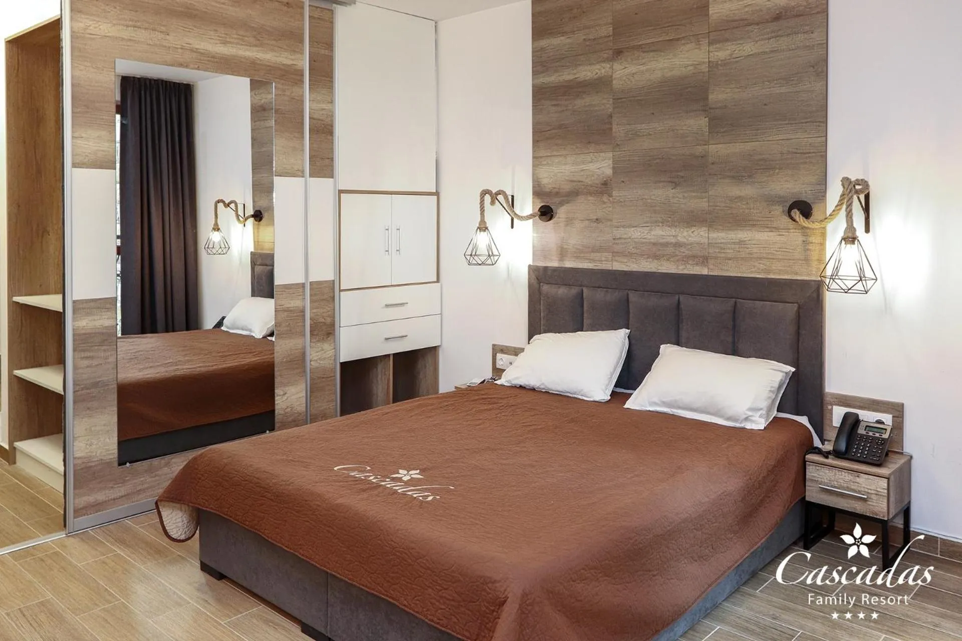 Bedroom, Bed in Cascadas Family Resort