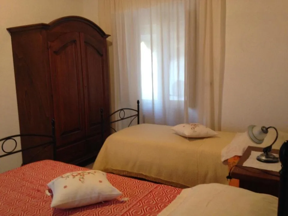 Bed in Penisola Verde b&b