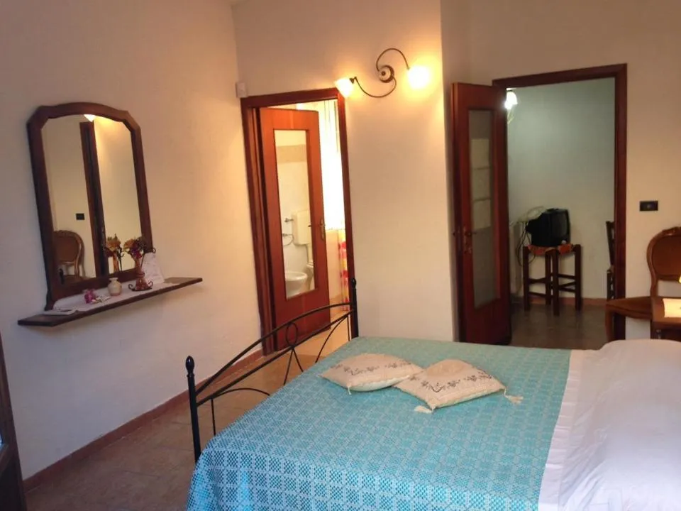 Bed in Penisola Verde b&b