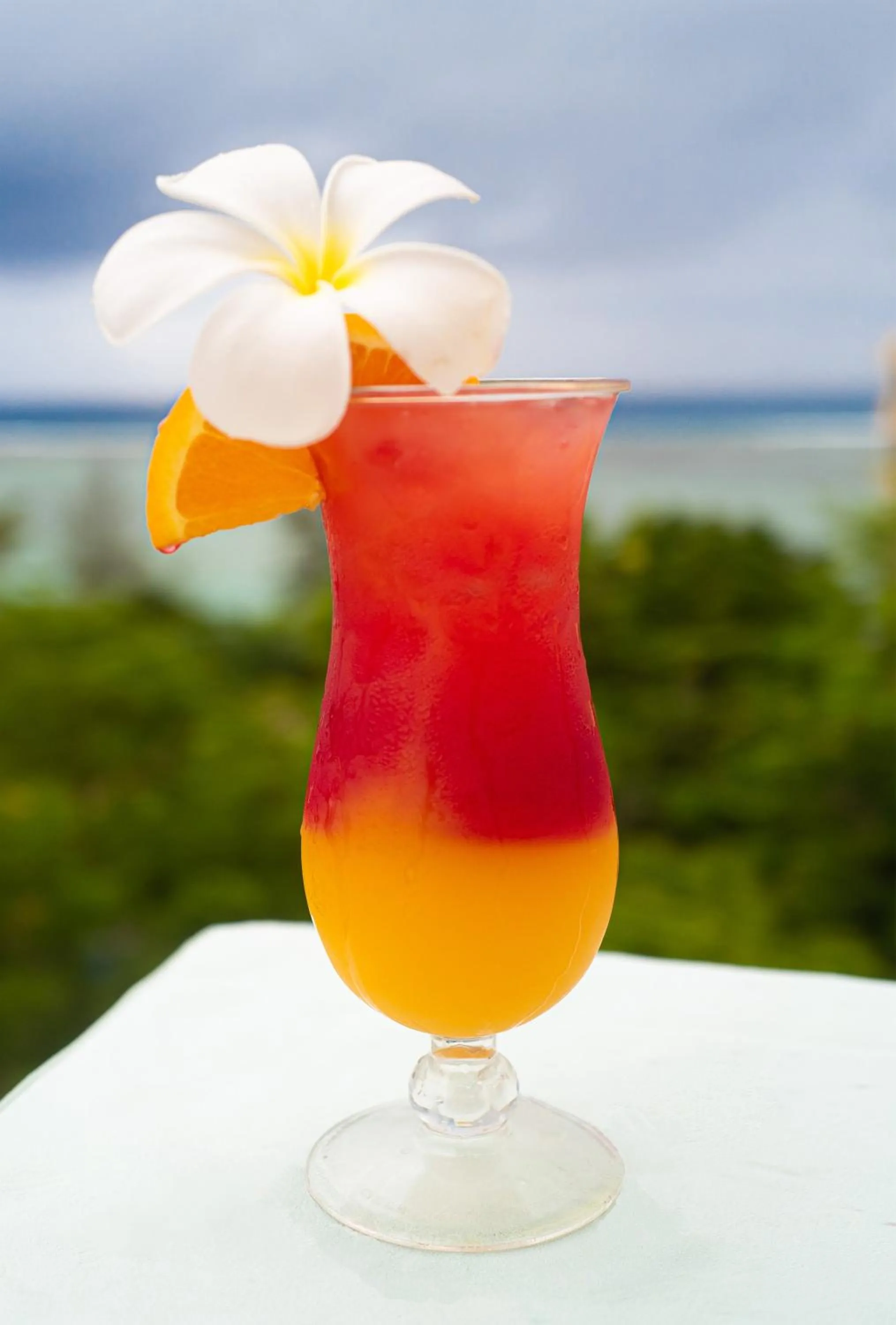 Lounge or bar in Holiday Resort & Spa Guam