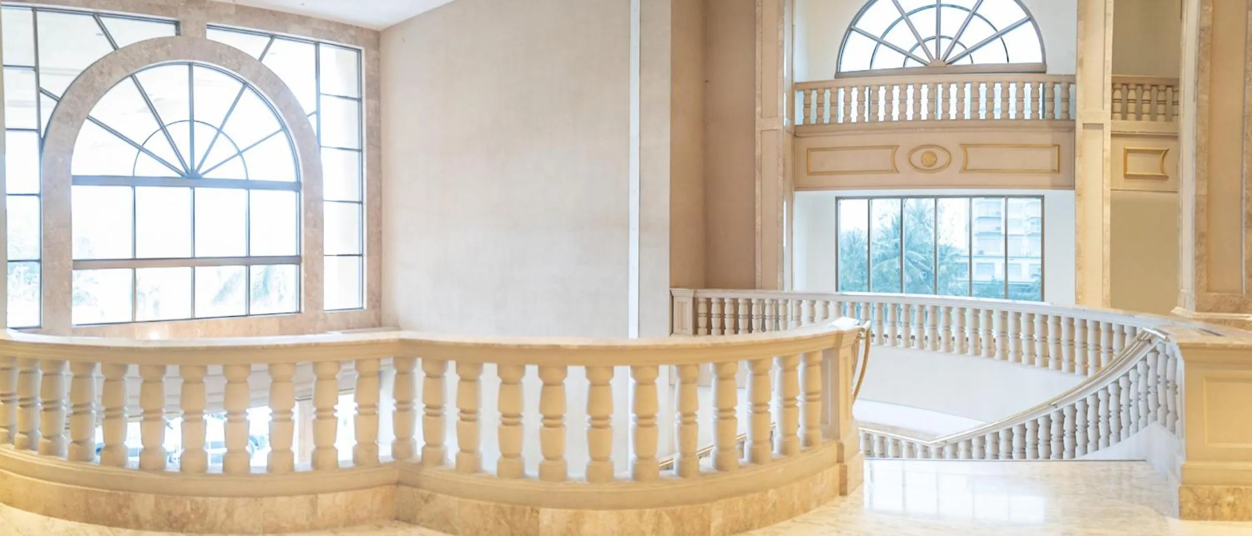 Property building in Holiday Resort & Spa Guam