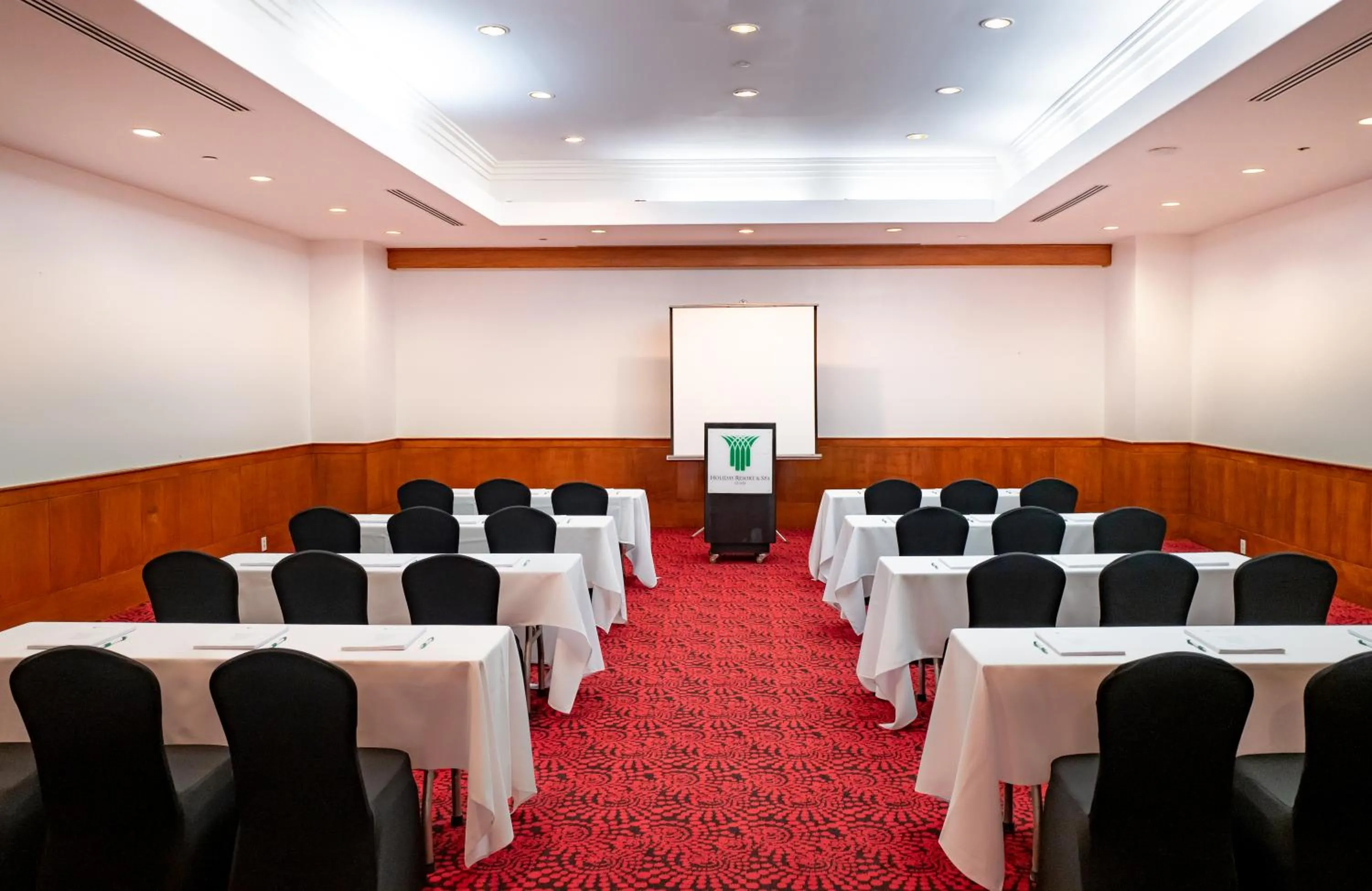 Banquet/Function facilities in Holiday Resort & Spa Guam