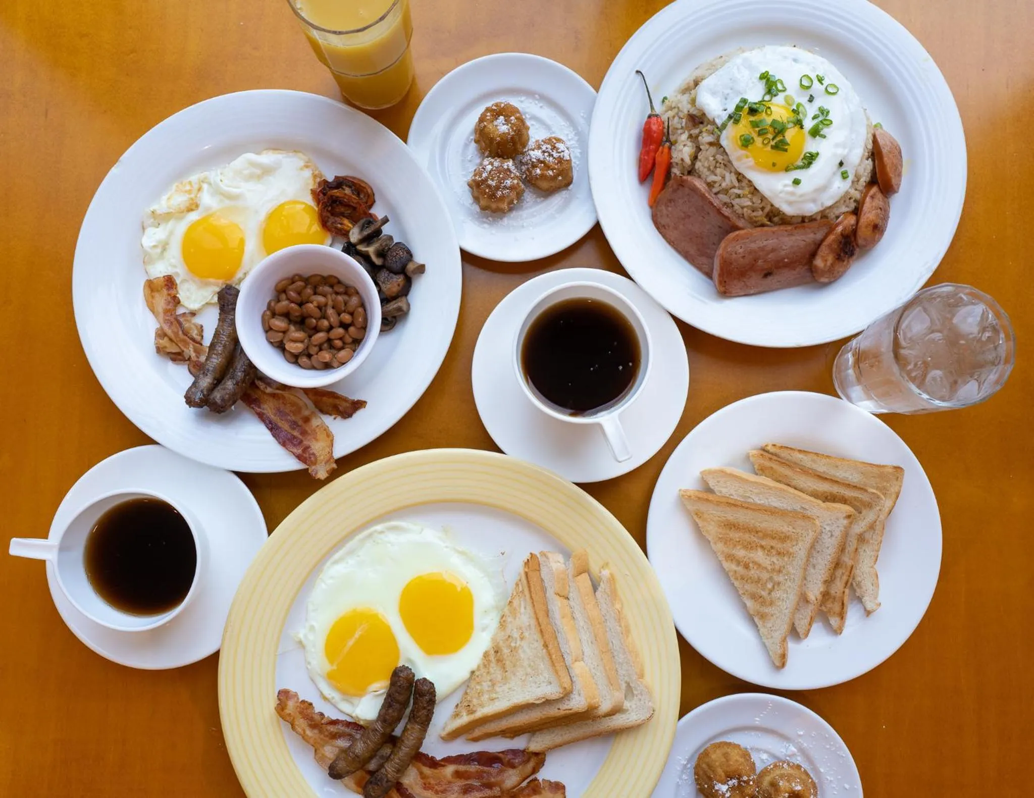 Breakfast in Holiday Resort & Spa Guam