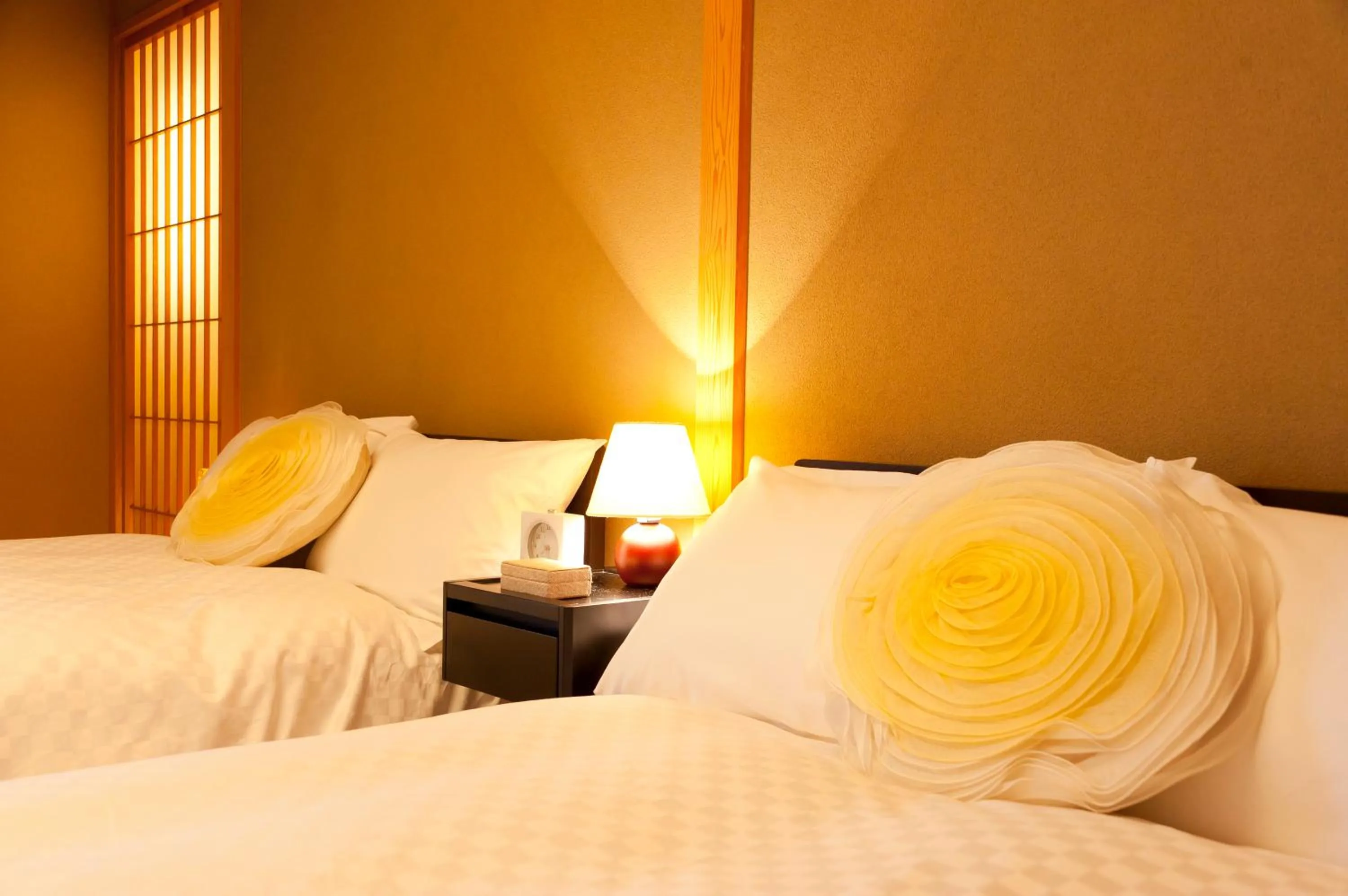 Bed in Kohan-no-Yado Morimoto