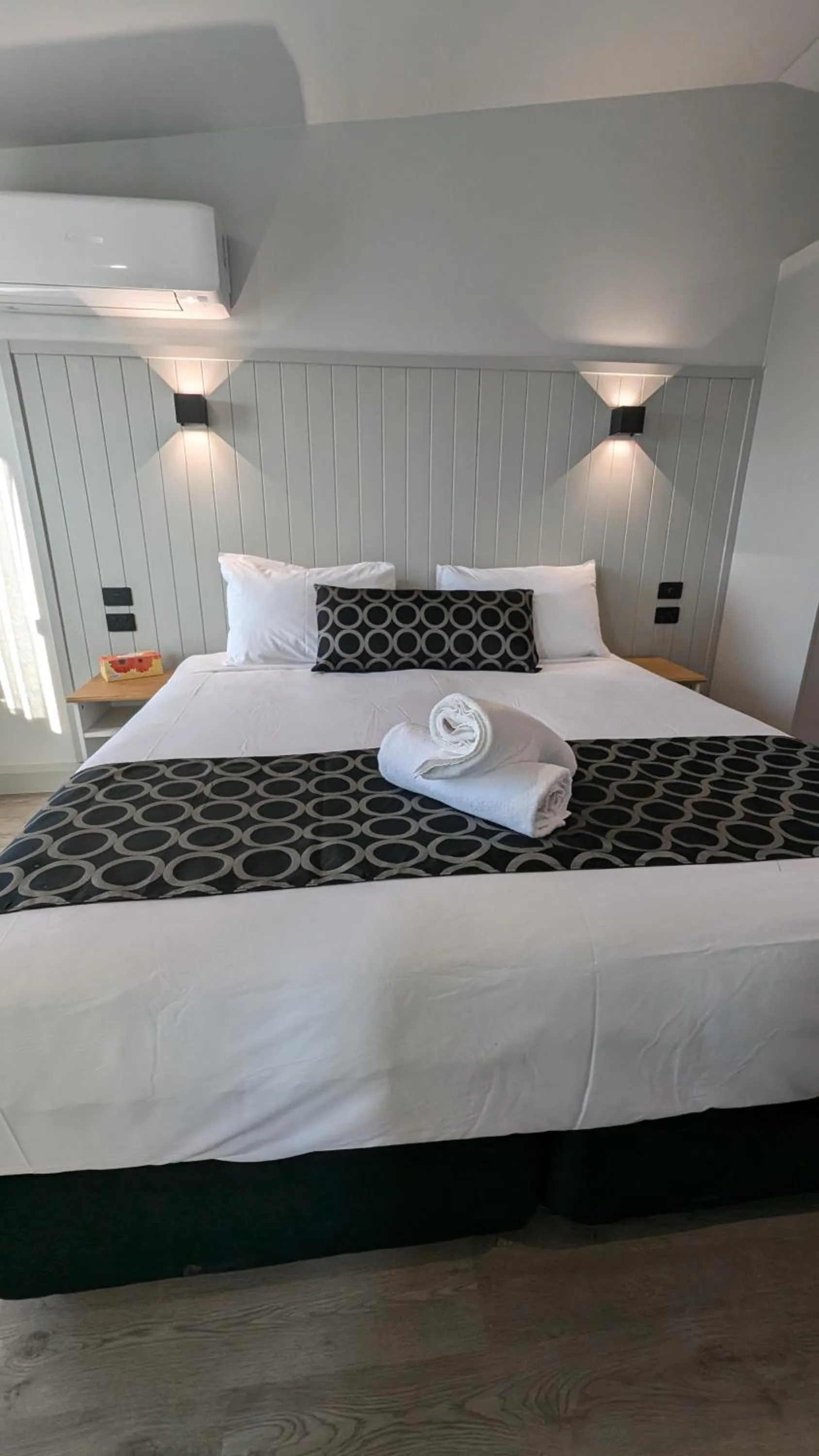 Bedroom, Bed in Cooma High Country Motel