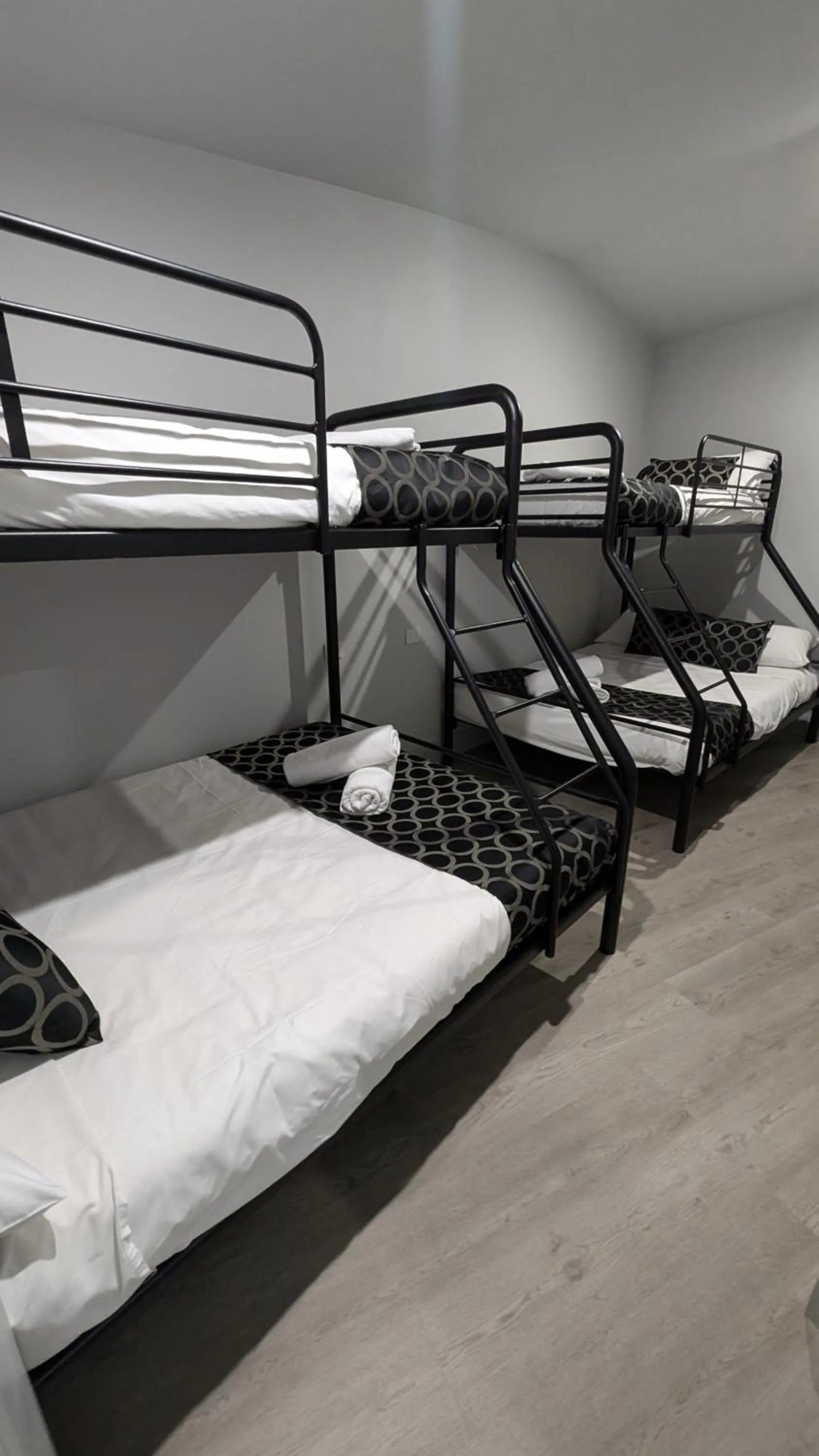 Photo of the whole room, Bed in Cooma High Country Motel