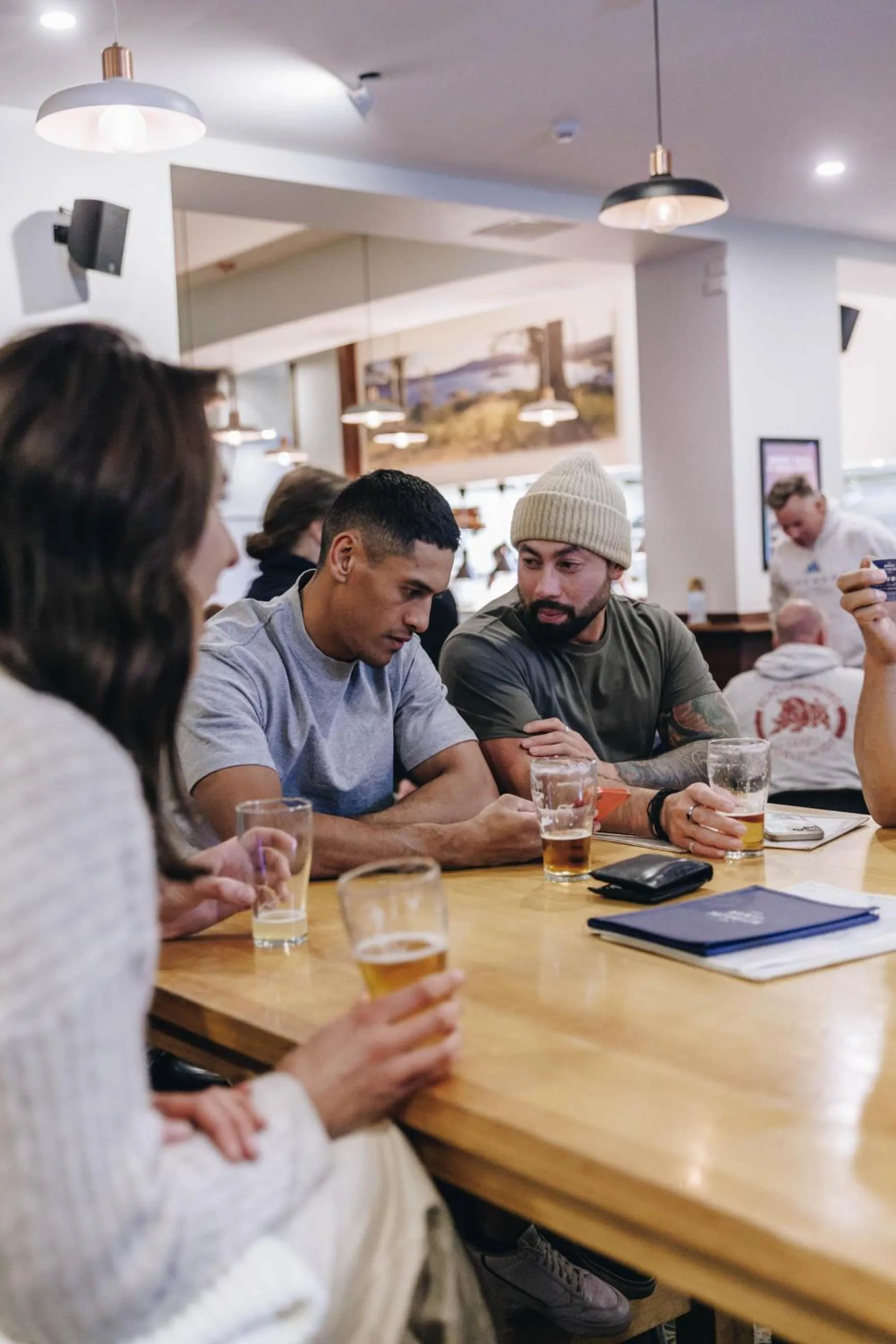 Restaurant/places to eat in Banjo Paterson Inn