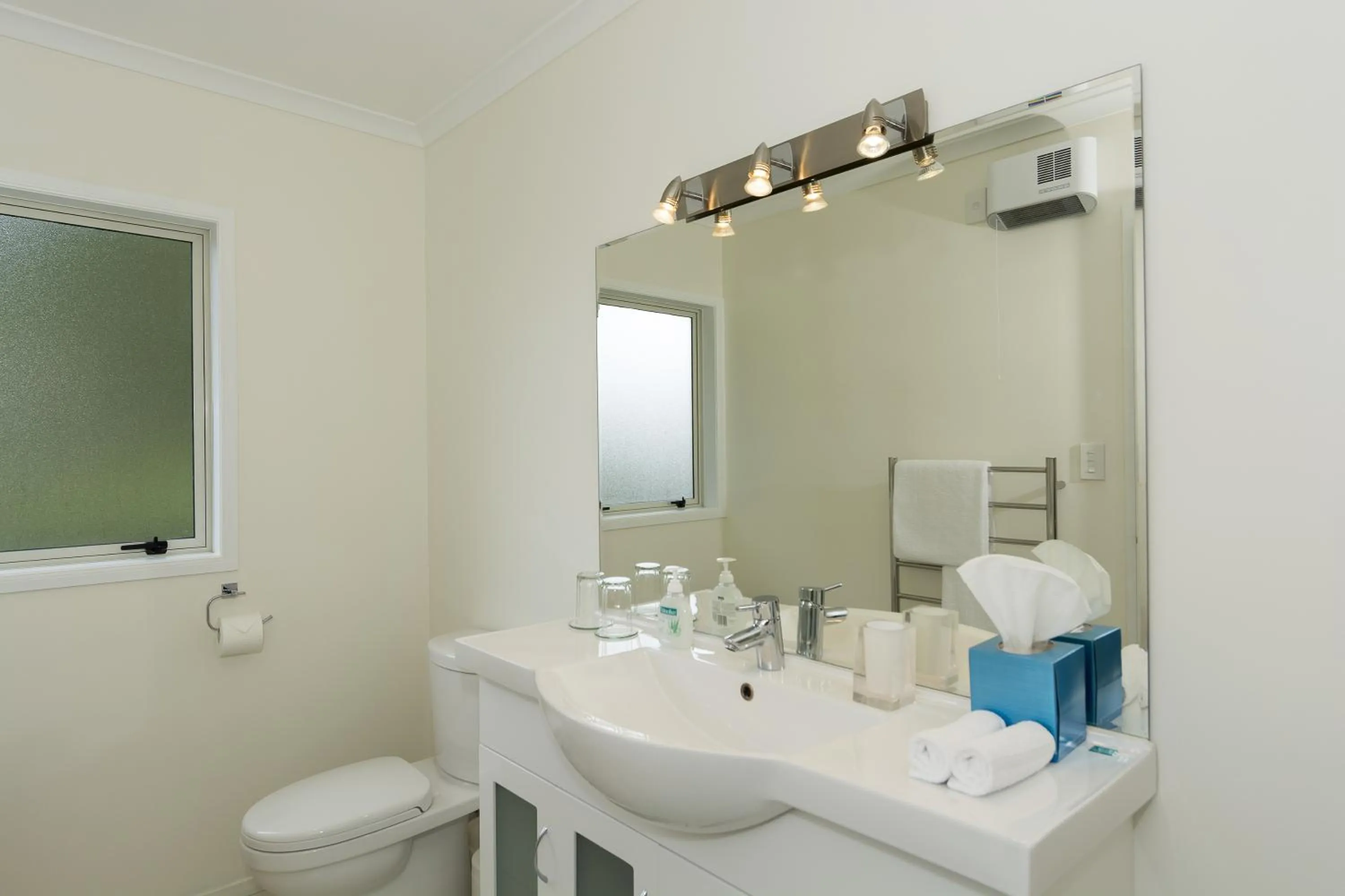 Bathroom in Seascape Villa B&B