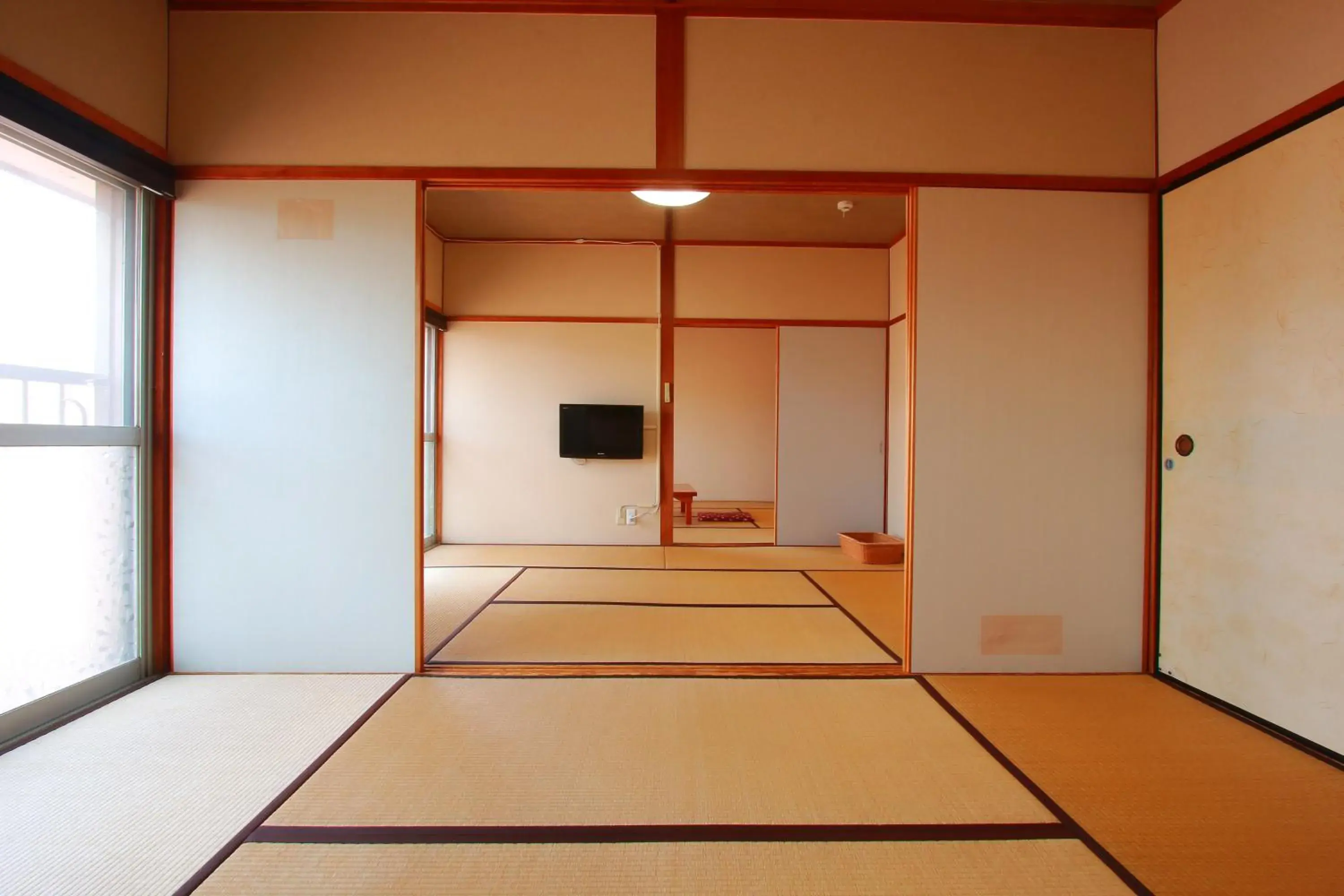 Japanese-Style Family Room with Shared Bathroom in Family Ryokan Kawakyu with Showa Retro, private hot spring Japanese-Style Family Room with Shared Bathroom in Family Ryokan Kawakyu with Showa Retro, private hot spring