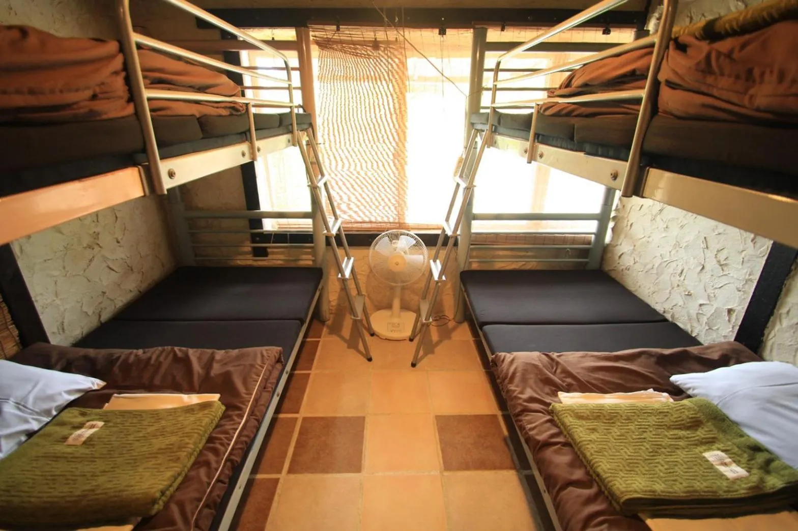 Street view, Bed in Taketomijima Guesthouse and je Taime