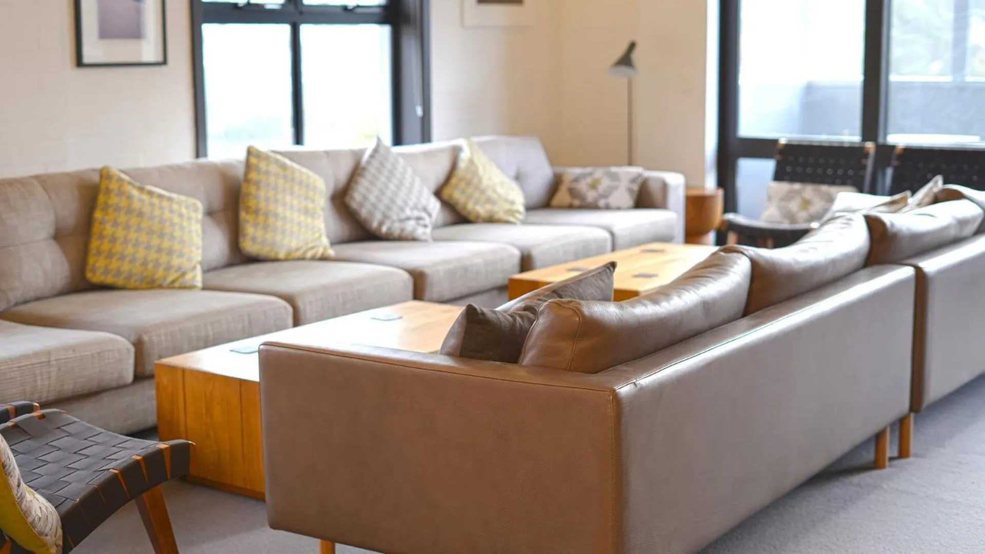 Living room in Boali Lodge Thredbo