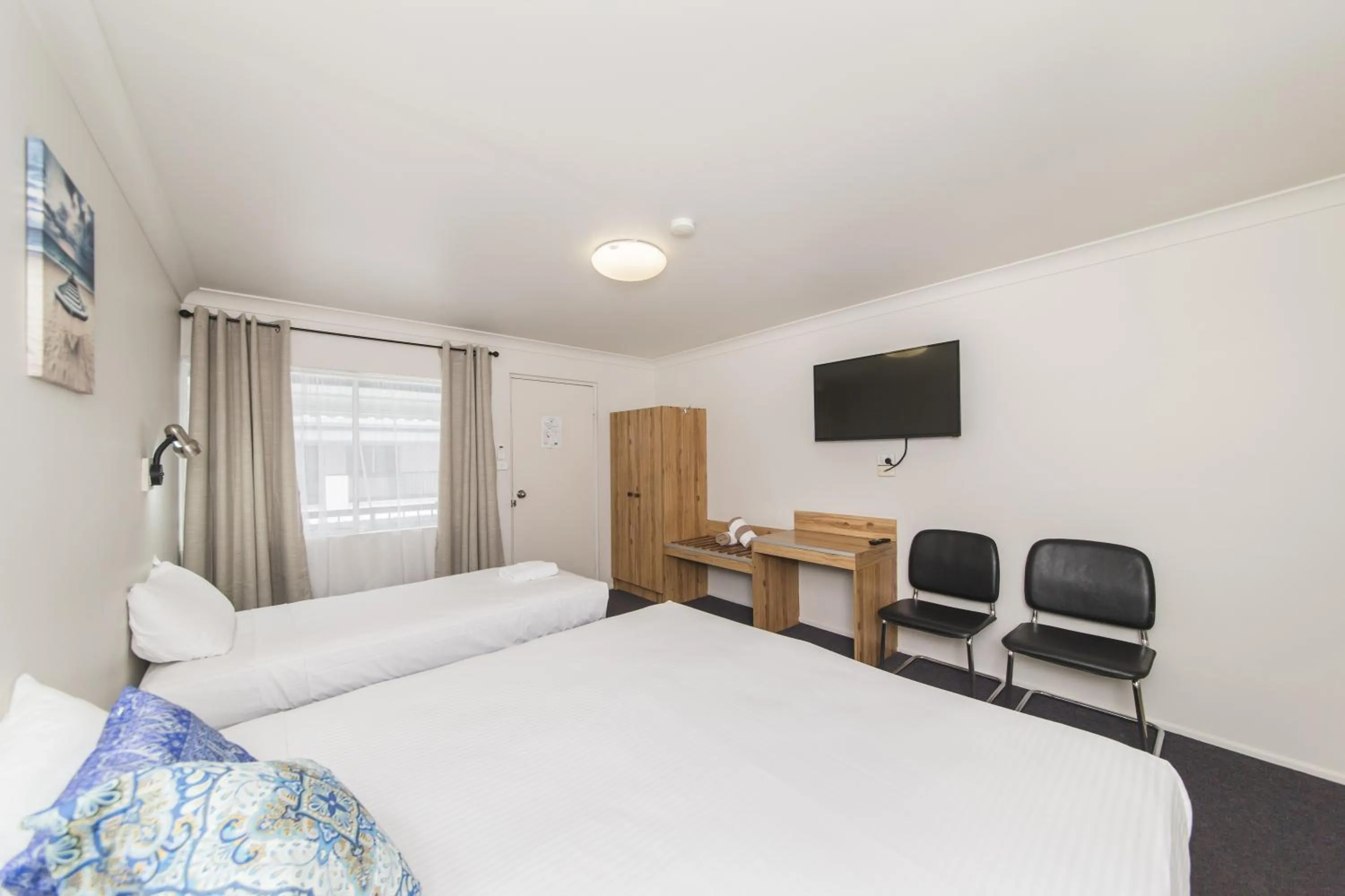 Bed in Metro Motel Rockhampton