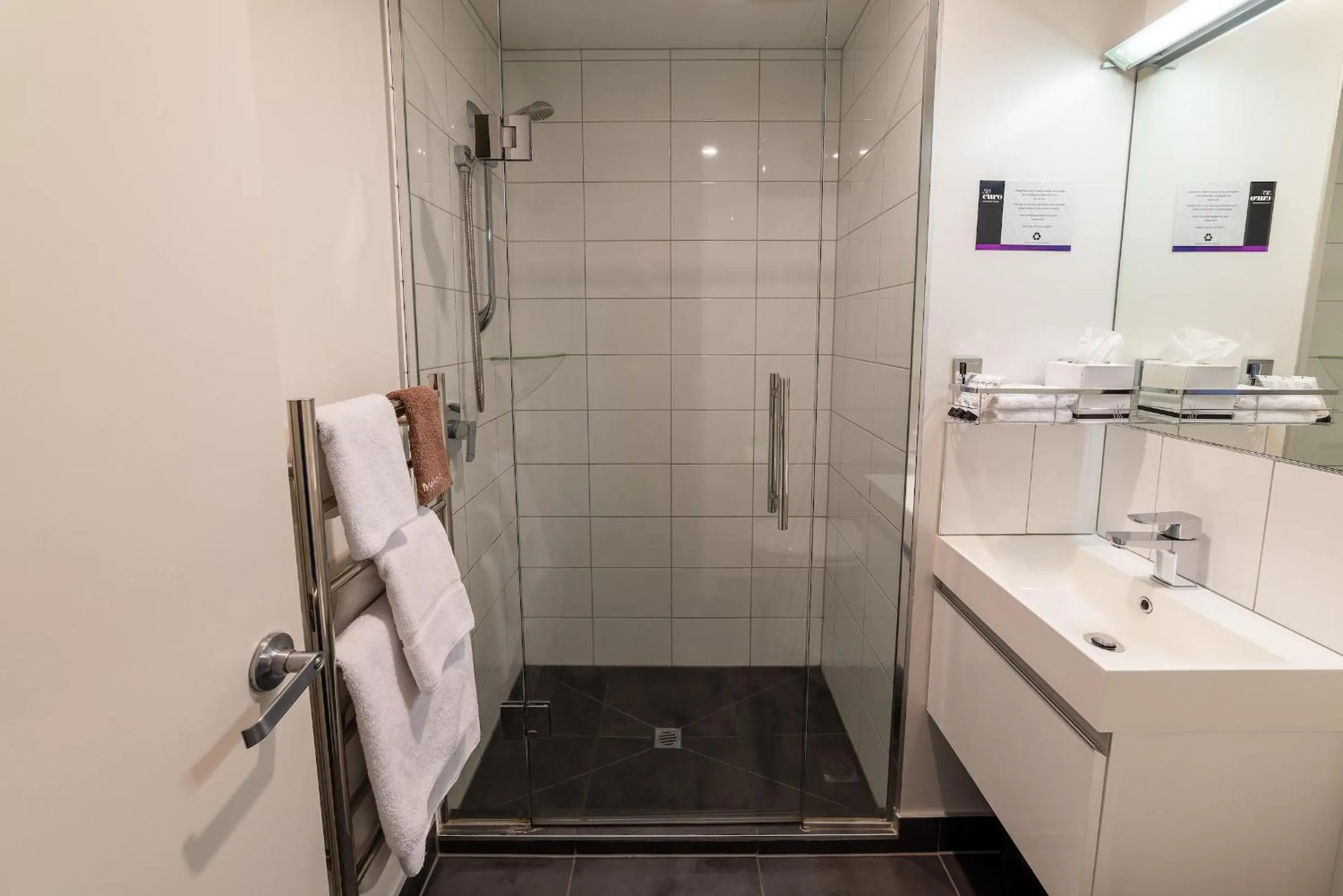 315 Euro Motel and Serviced Apartments