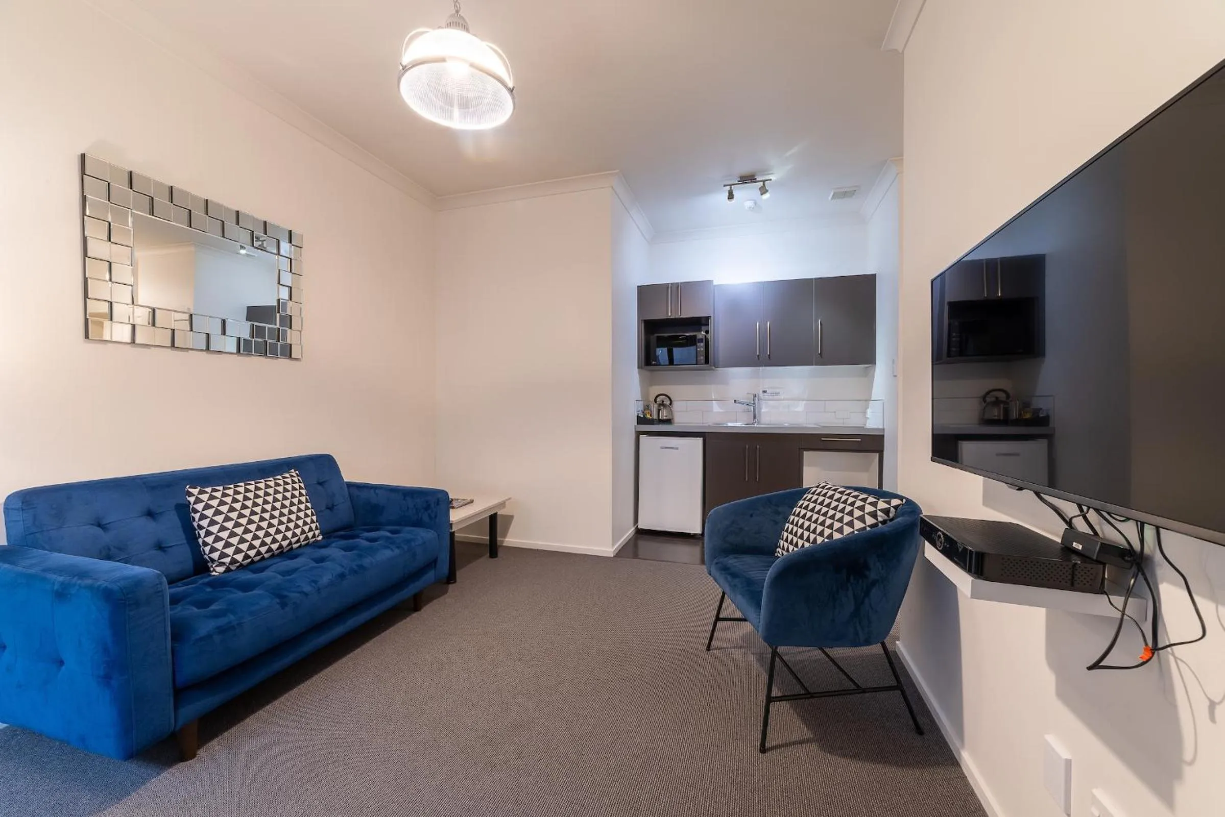 315 Euro Motel and Serviced Apartments