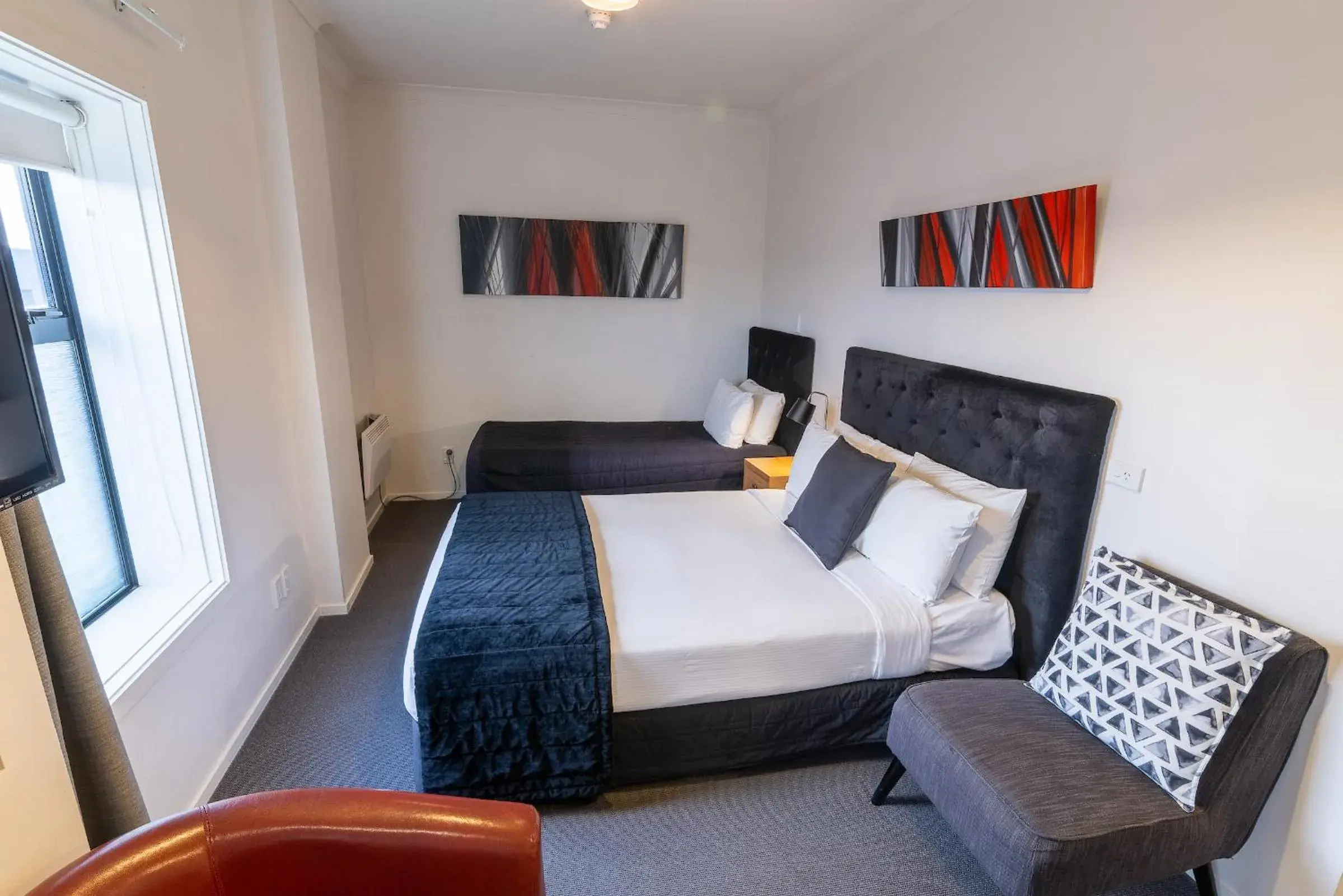 Economy Twin Room - First Floor Stairs in 315 Euro Motel and Serviced Apartments Economy Twin Room - First Floor Stairs in 315 Euro Motel and Serviced Apartments