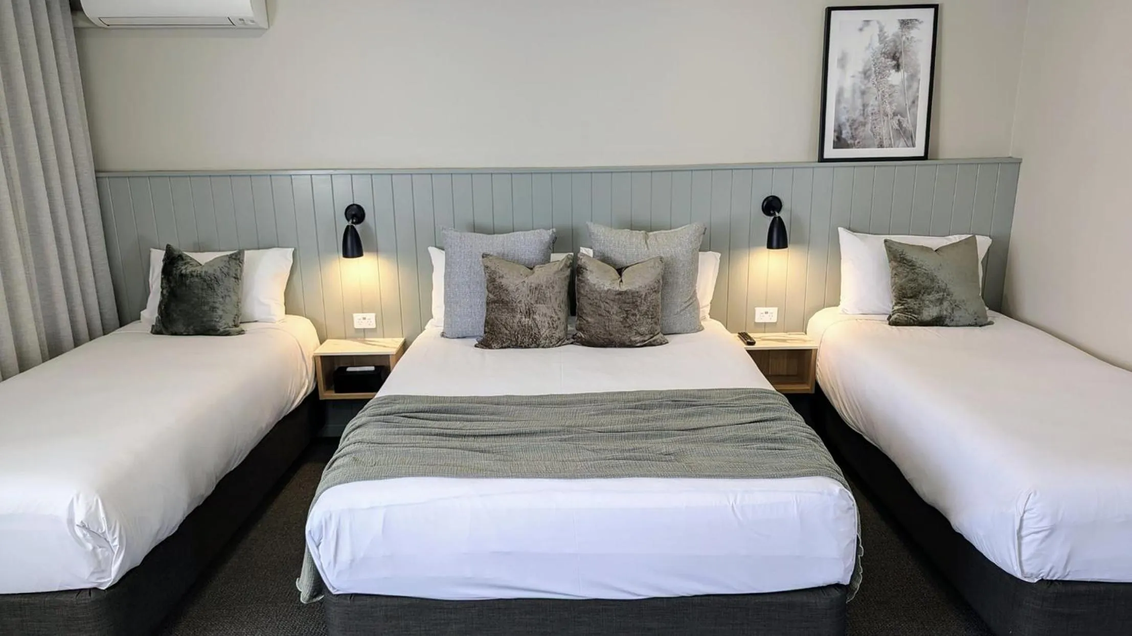 Bed in The Clairfield Hotel