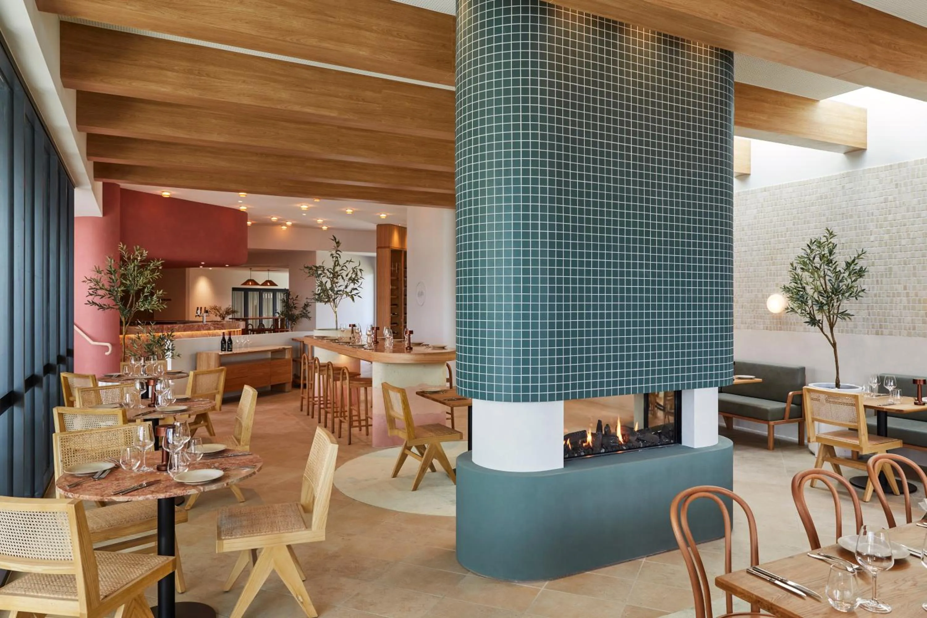 Restaurant/places to eat in The Clairfield Hotel