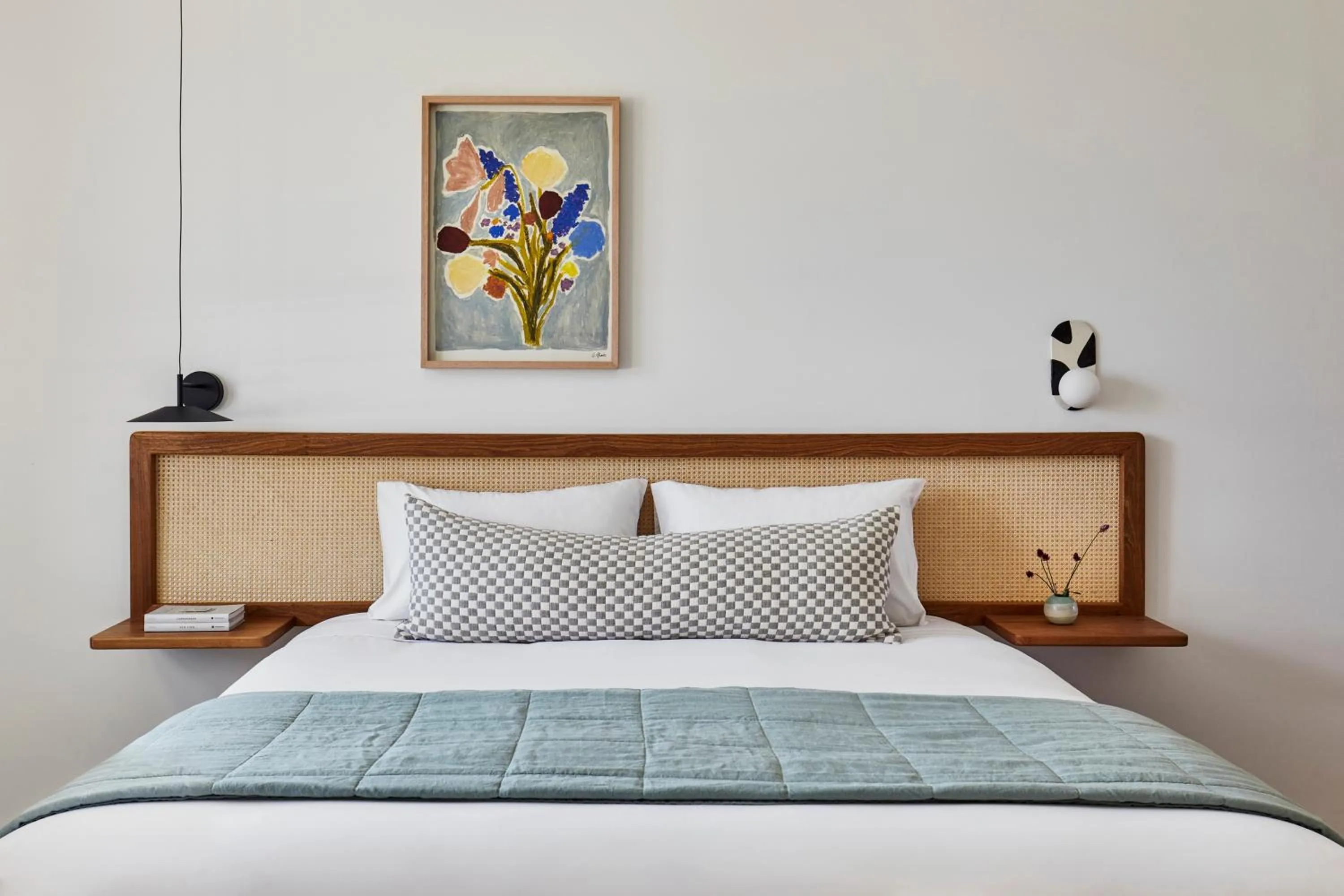 Bed in The Clairfield Hotel