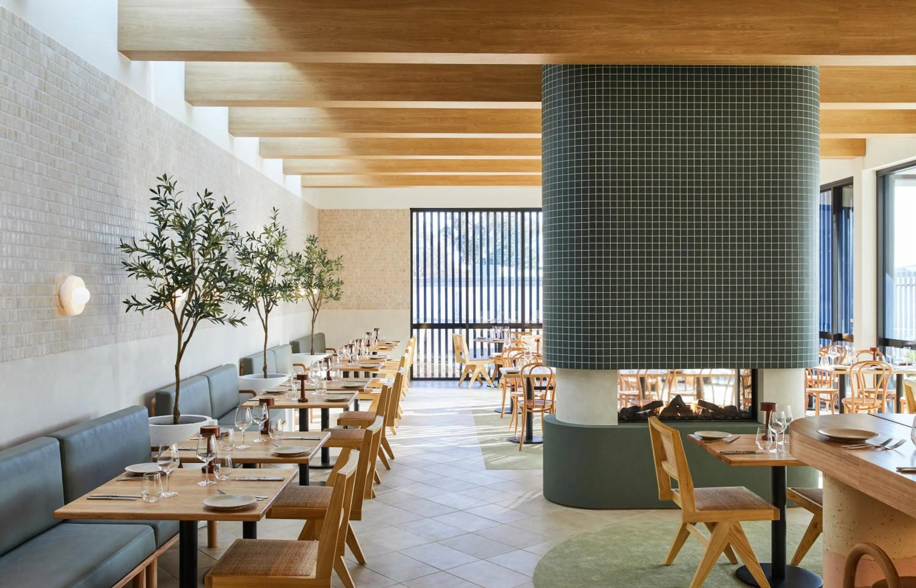 Restaurant/places to eat in The Clairfield Hotel