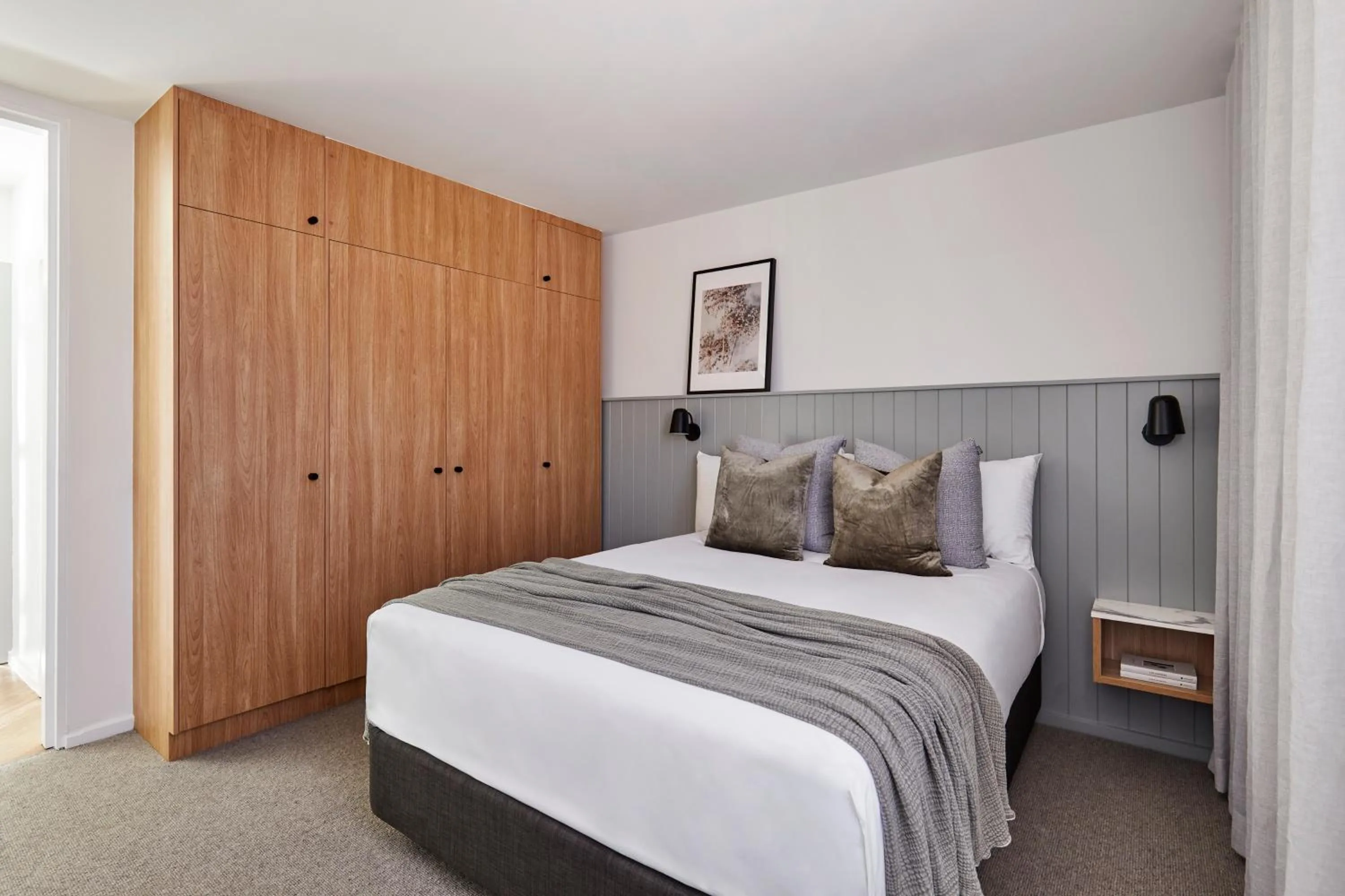 Bed in The Clairfield Hotel