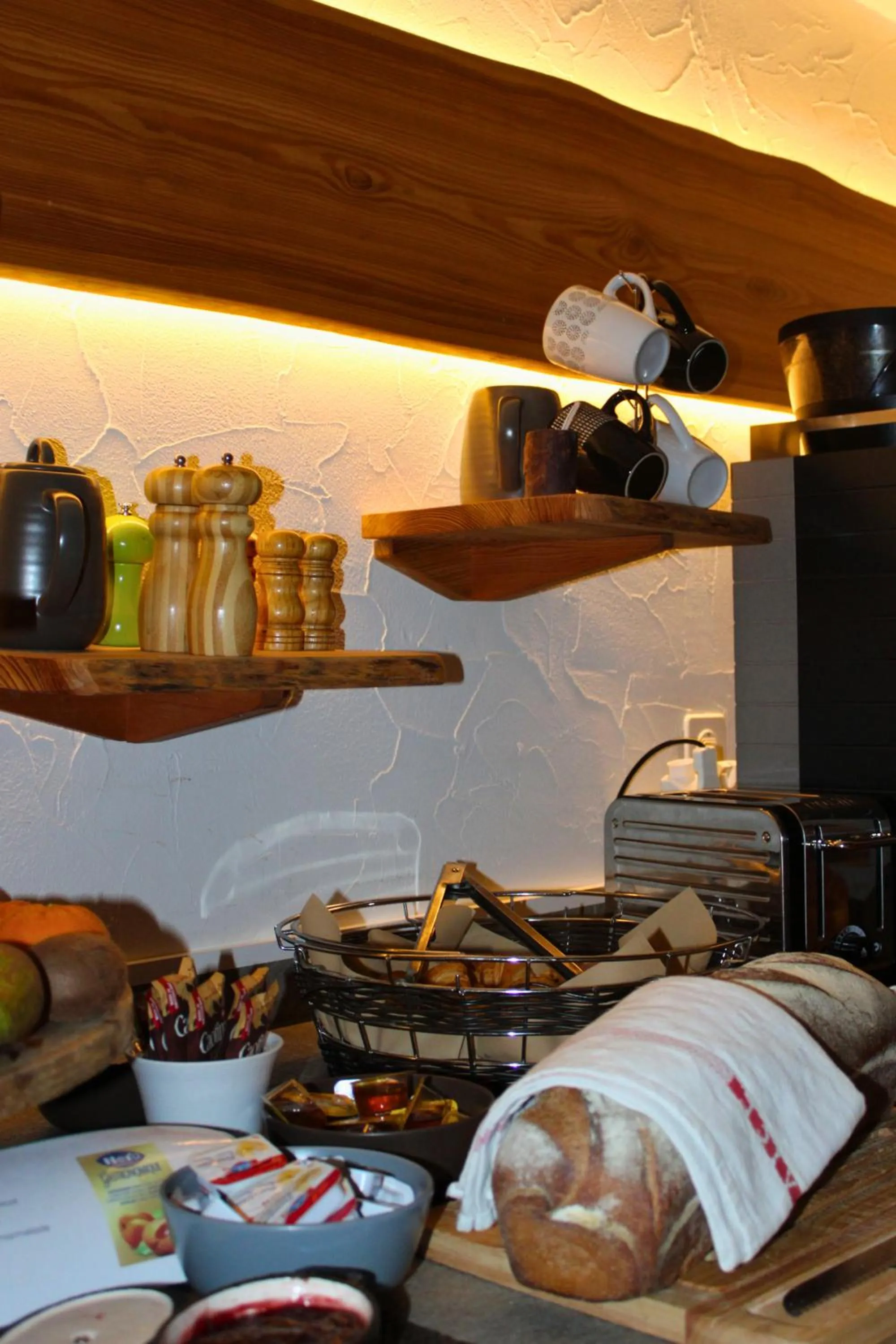 Breakfast in Hôtel Le Besso - Swiss Romantic Lodge Zinal