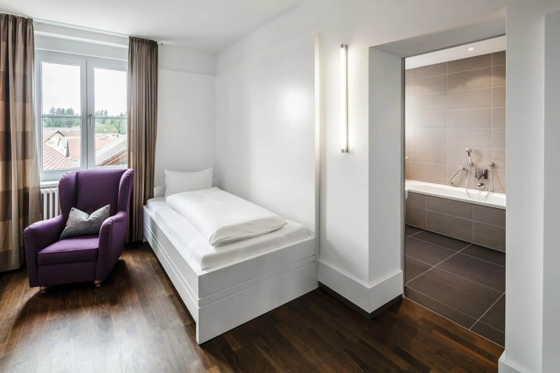 Bedroom, Bed in KurOase im Kloster