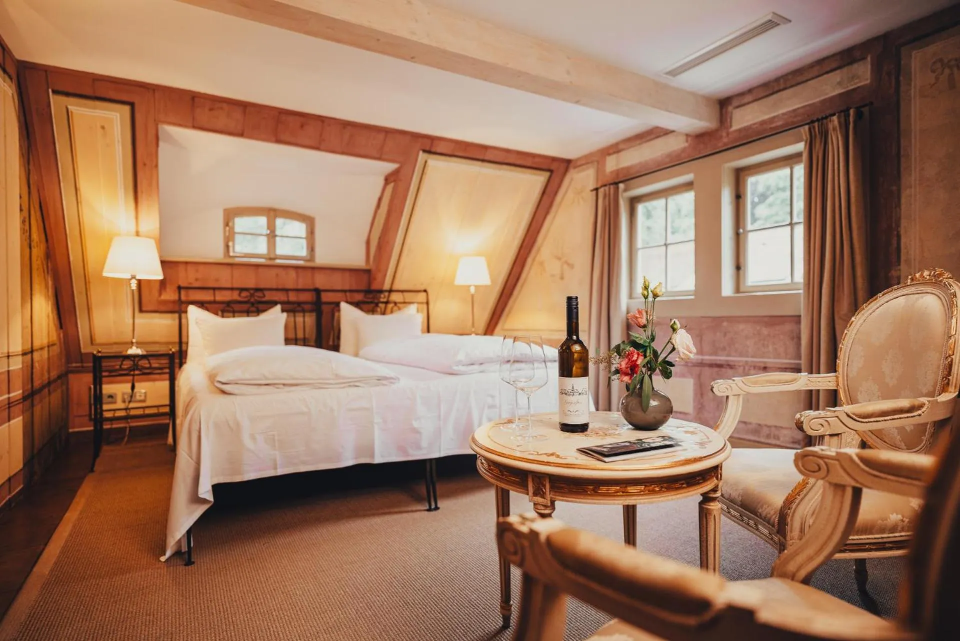 Bedroom, Bed in Villa Sorgenfrei und Restaurant Atelier Sanssouci