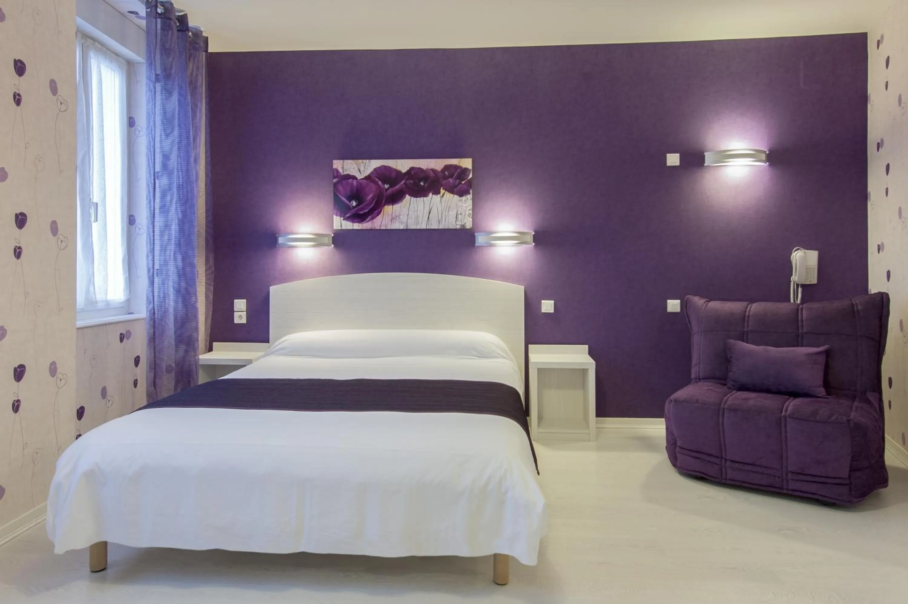 Photo of the whole room, Bed in Logis Hôtel Restaurant Cazes Arazat