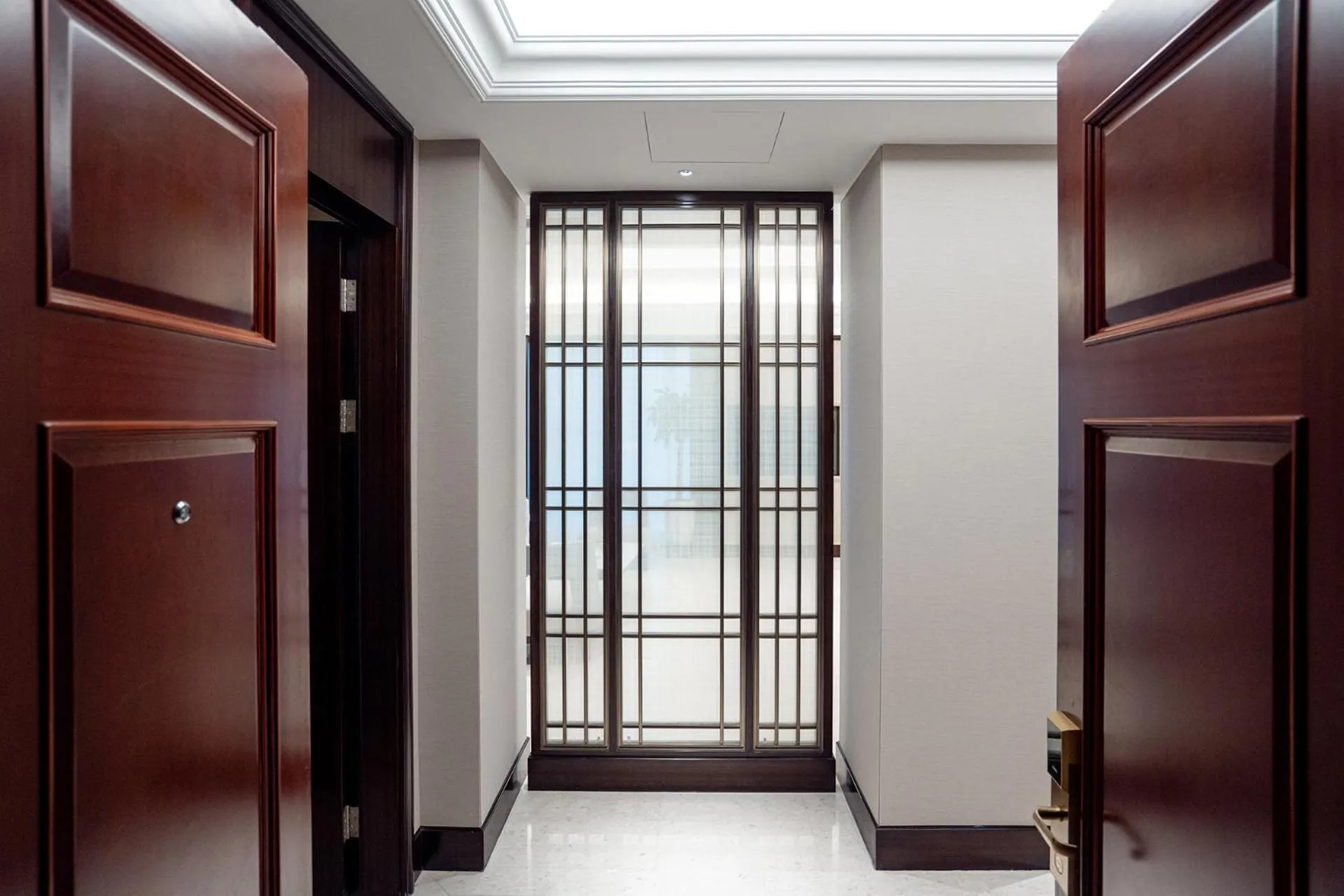 wardrobe in Yancheng Shuicheng Hotel