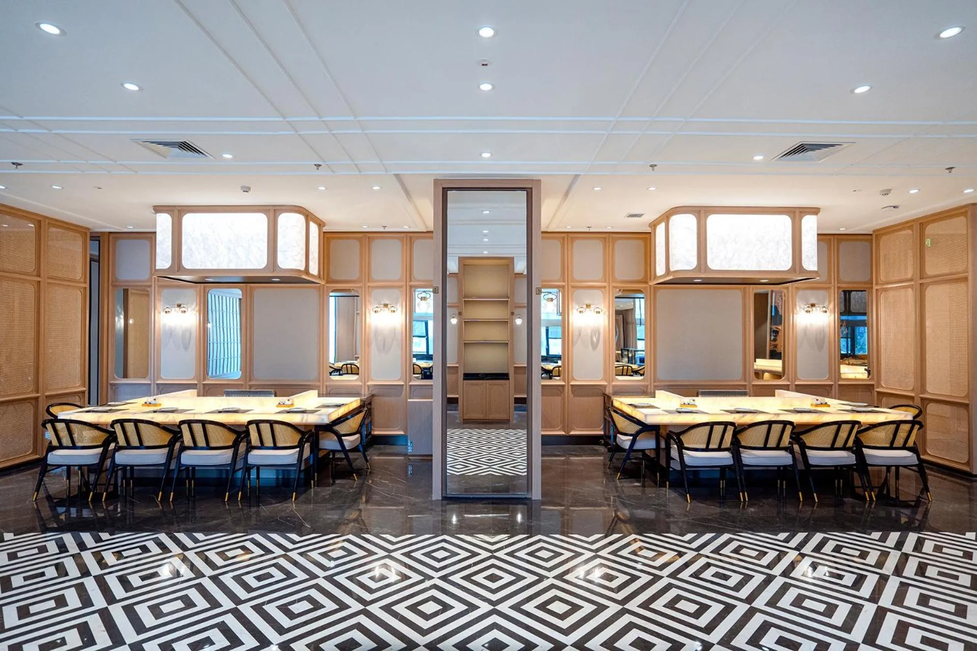 Restaurant/places to eat in Yancheng Shuicheng Hotel