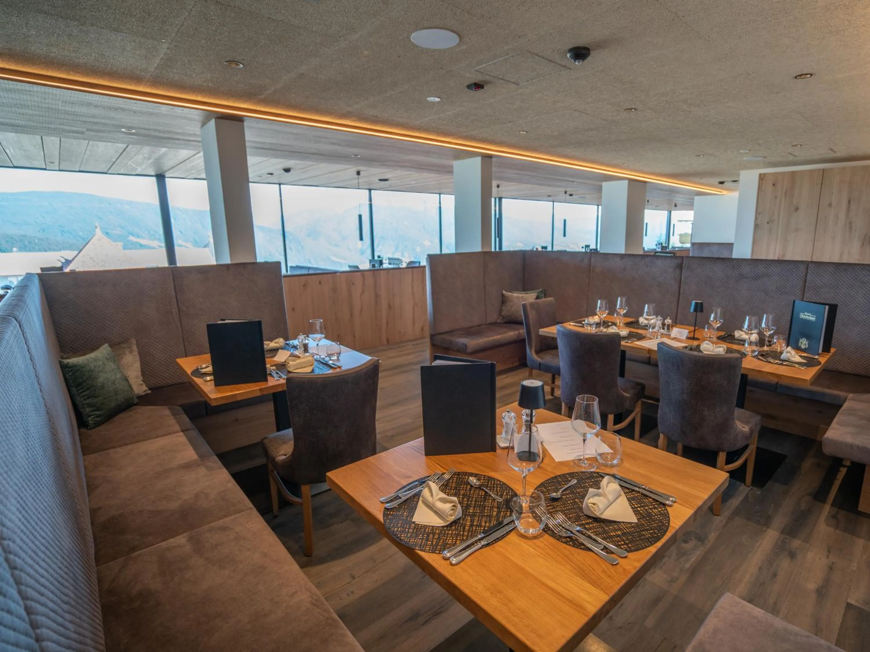 Restaurant/places to eat in Hotel Purvita by Oberlechner