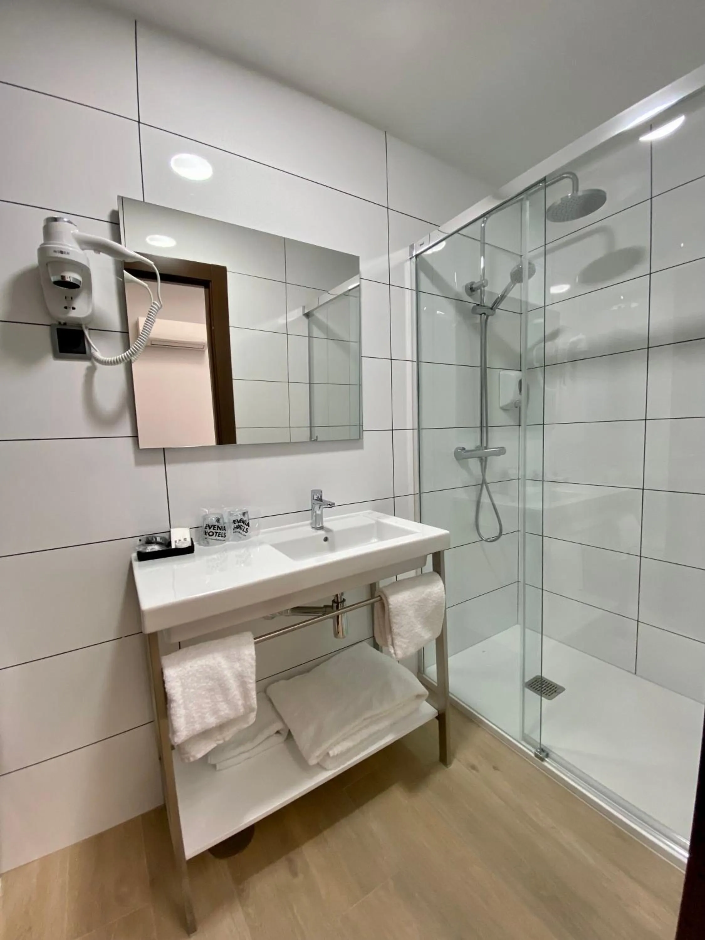 Bathroom in Evenia Alcalá Boutique Hotel