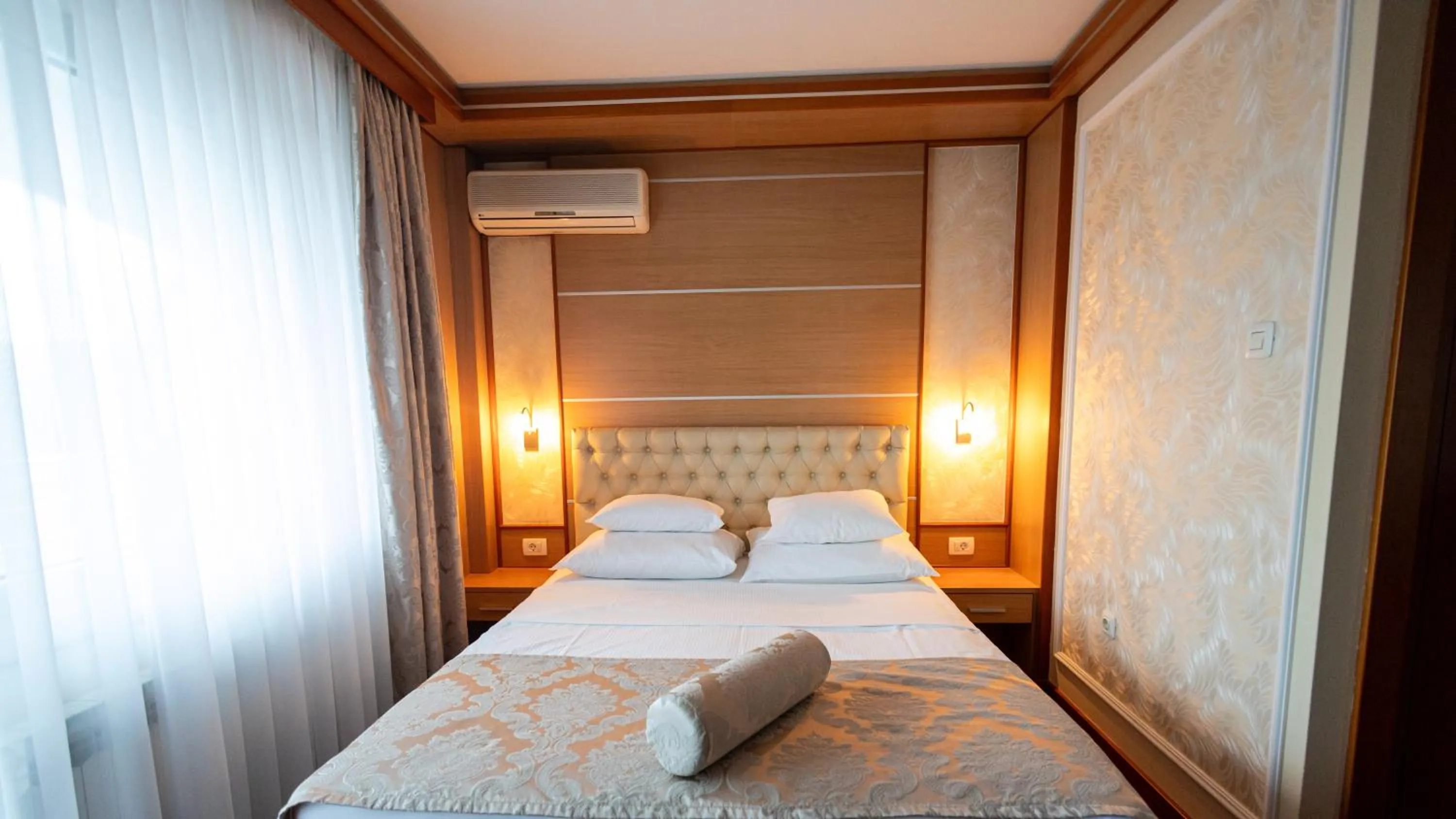 Bedroom, Bed in Hotel Cezar Banja Luka