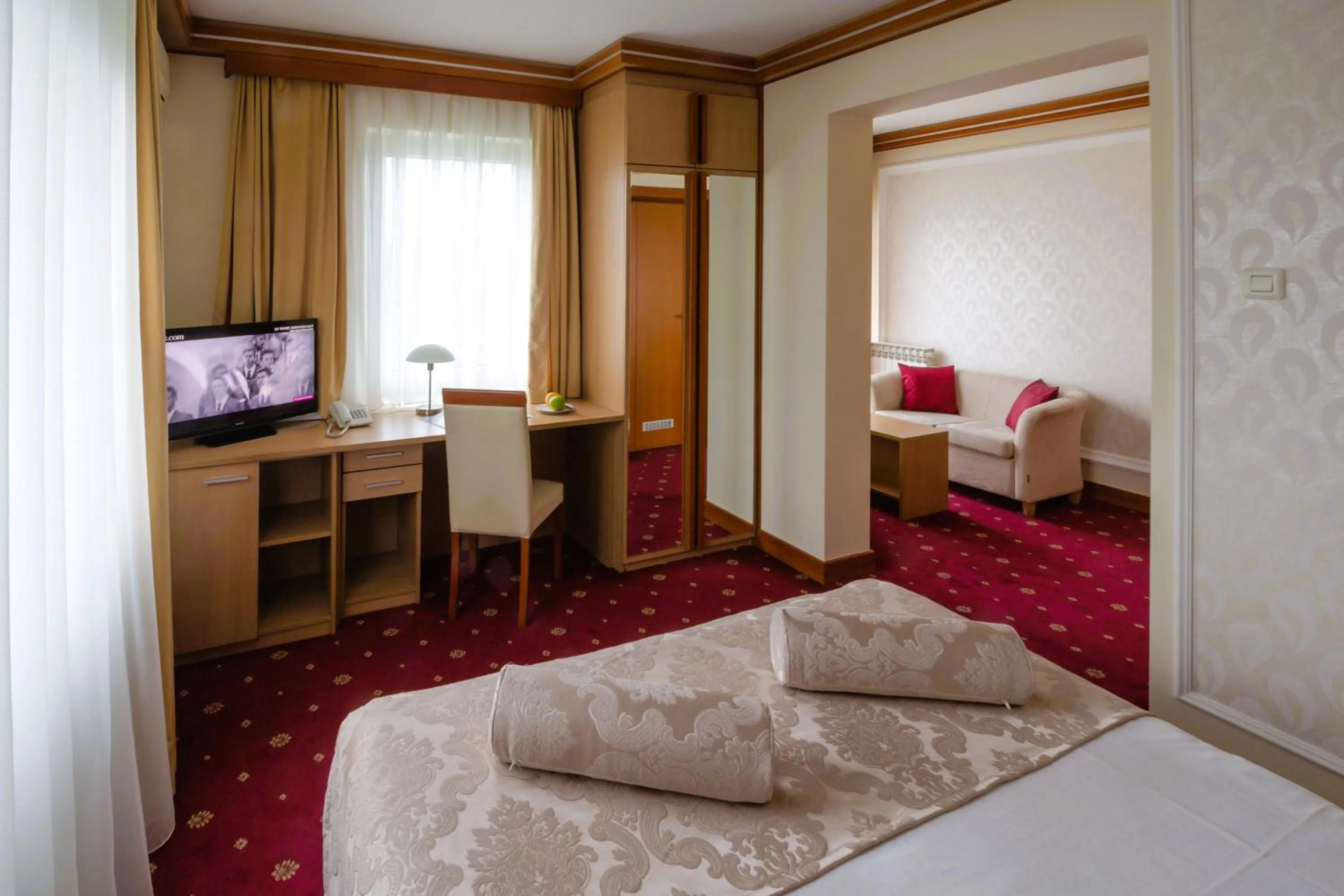 Property building, Bed in Hotel Cezar Banja Luka