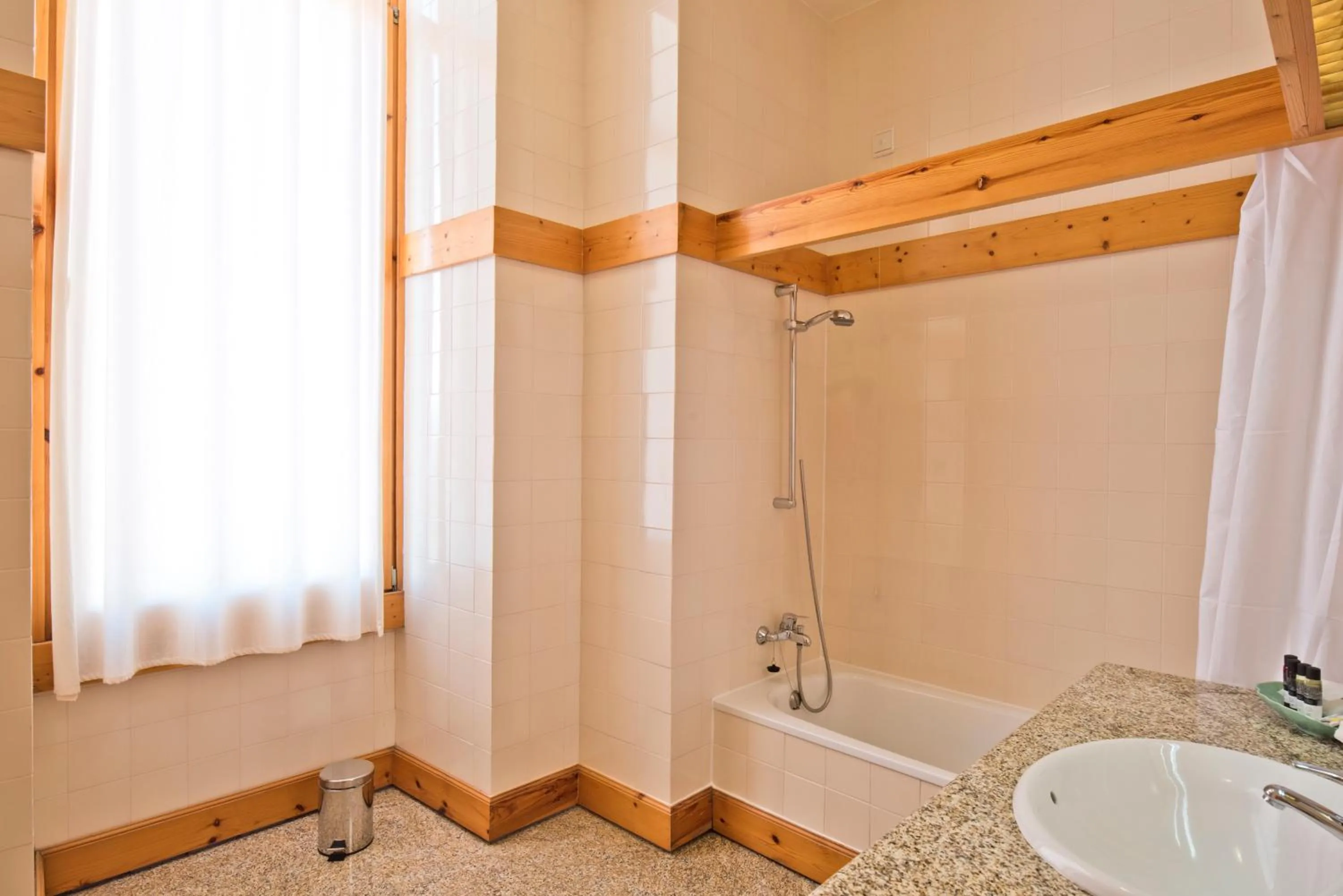 Bathroom in Lam Hotel Convento do Desagravo