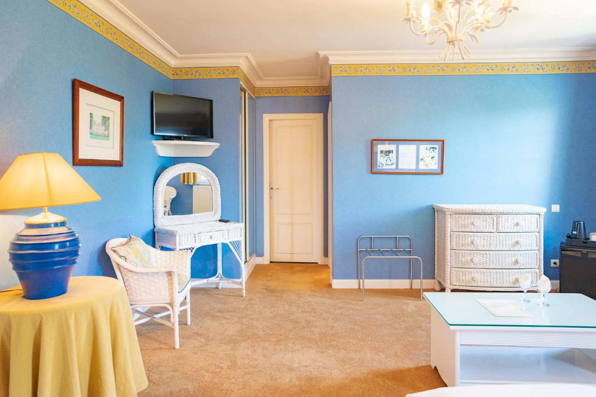 Seating area in Hôtel de Margaux